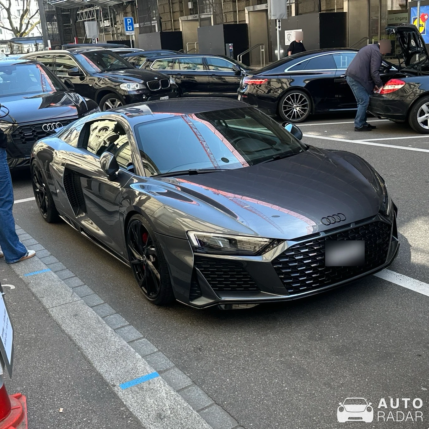Audi R8 V10 Performance spotted in Aesch