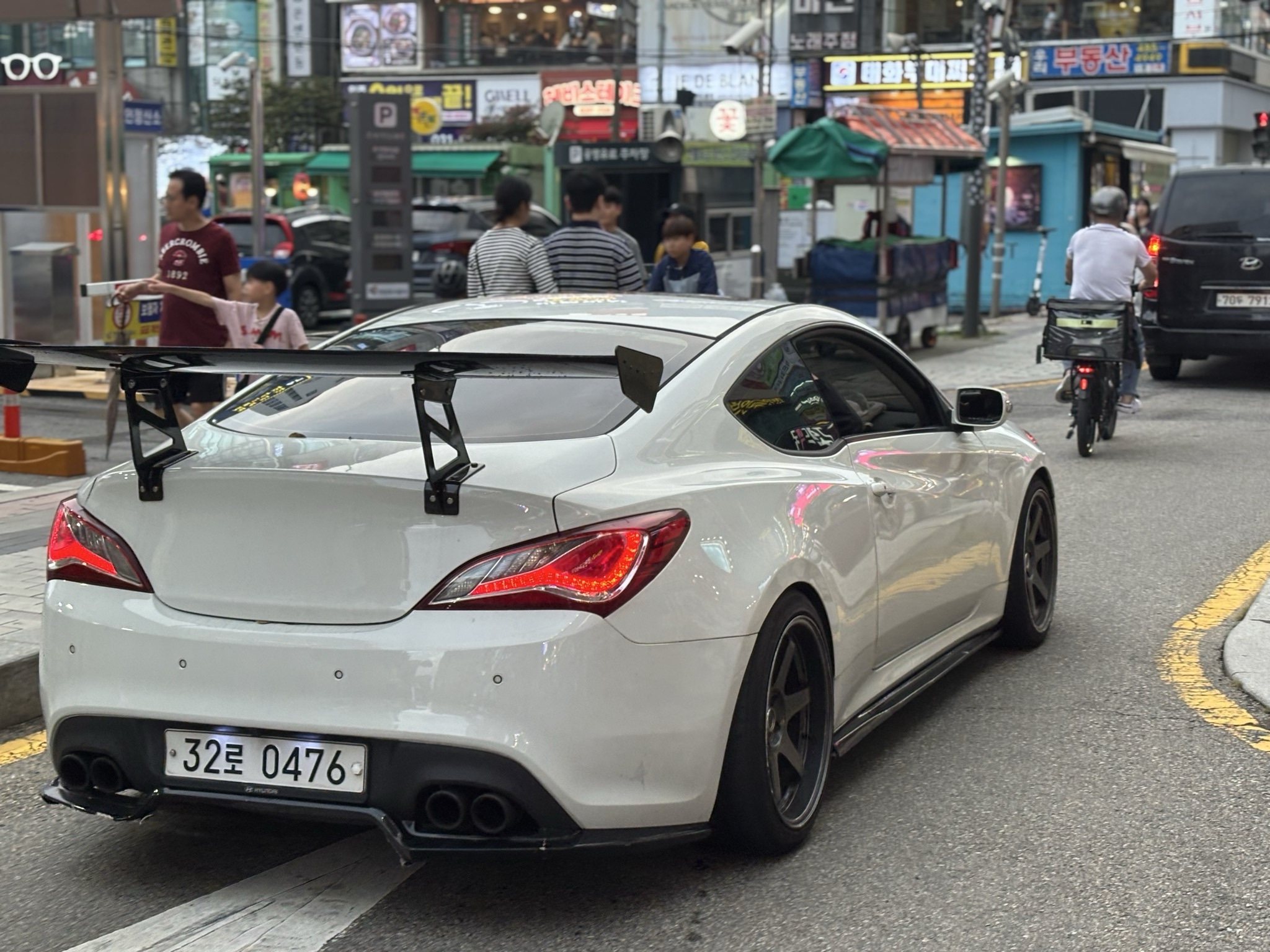 Hyundai Genesis Coupe 3.8 V6