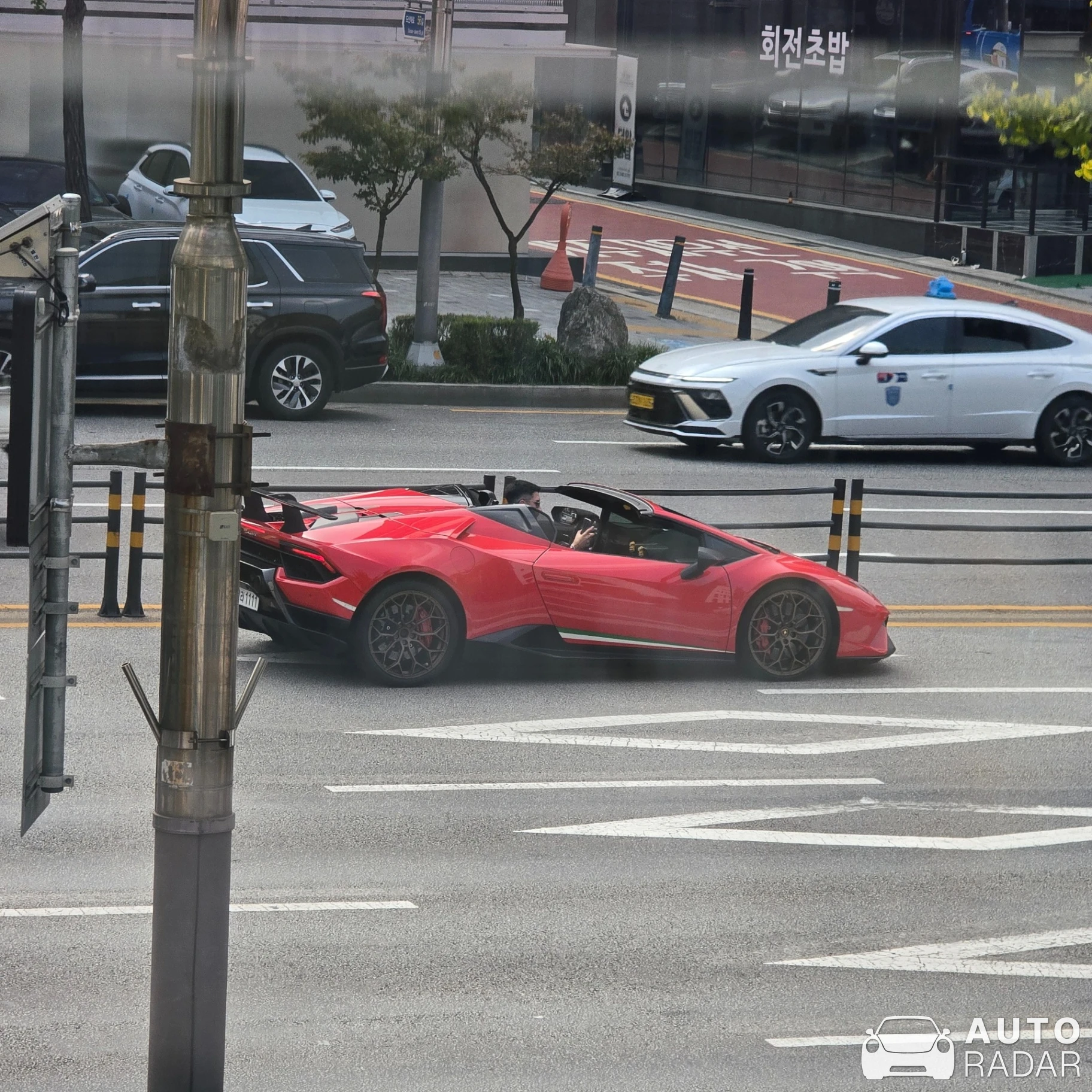 Lamborghini Huracán LP640-4 Performante Spyder spotted in 강남구, 대한민국