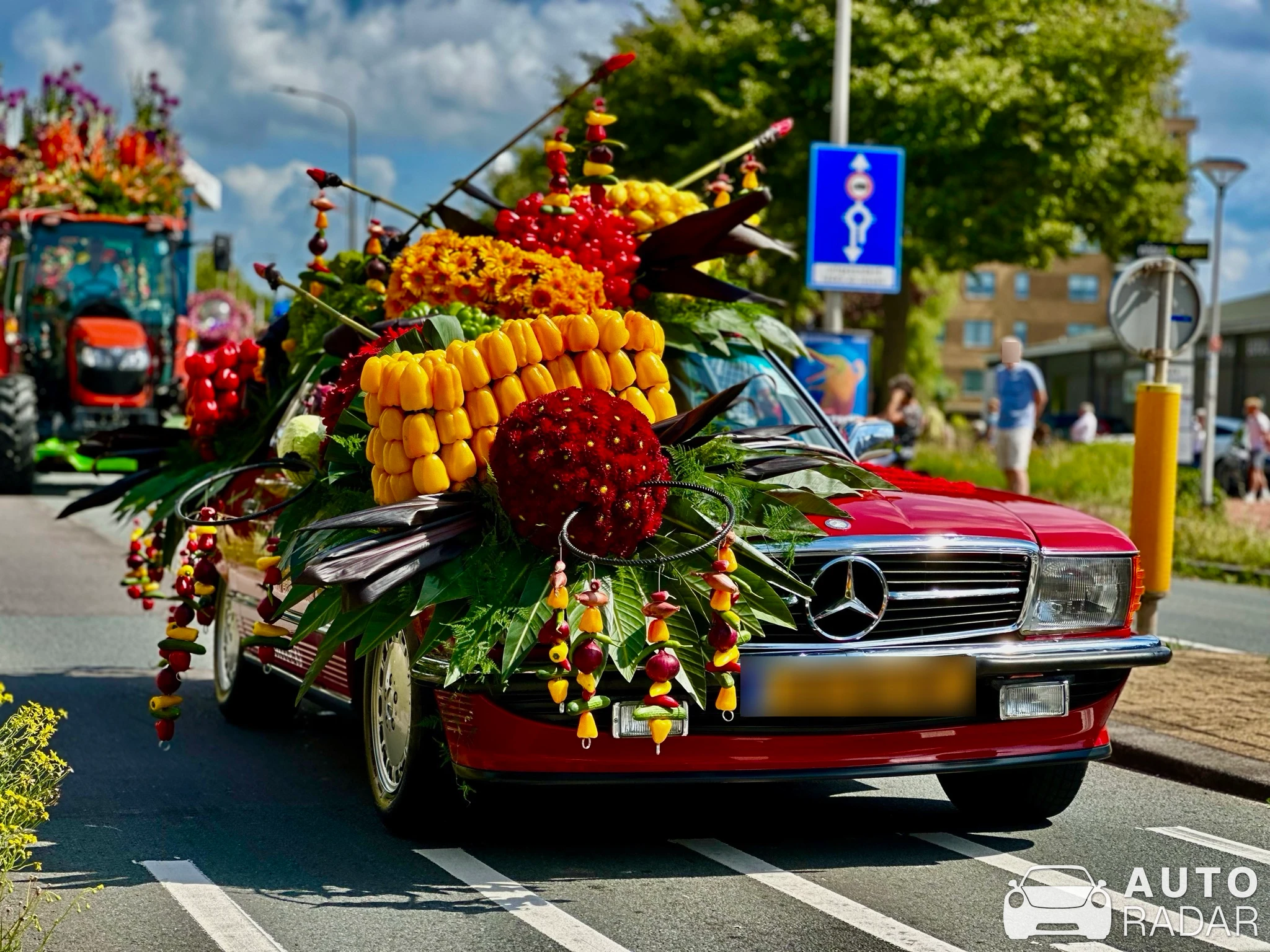 Mercedes-Benz 350SL R107 spotted in Katwijk aan Zee