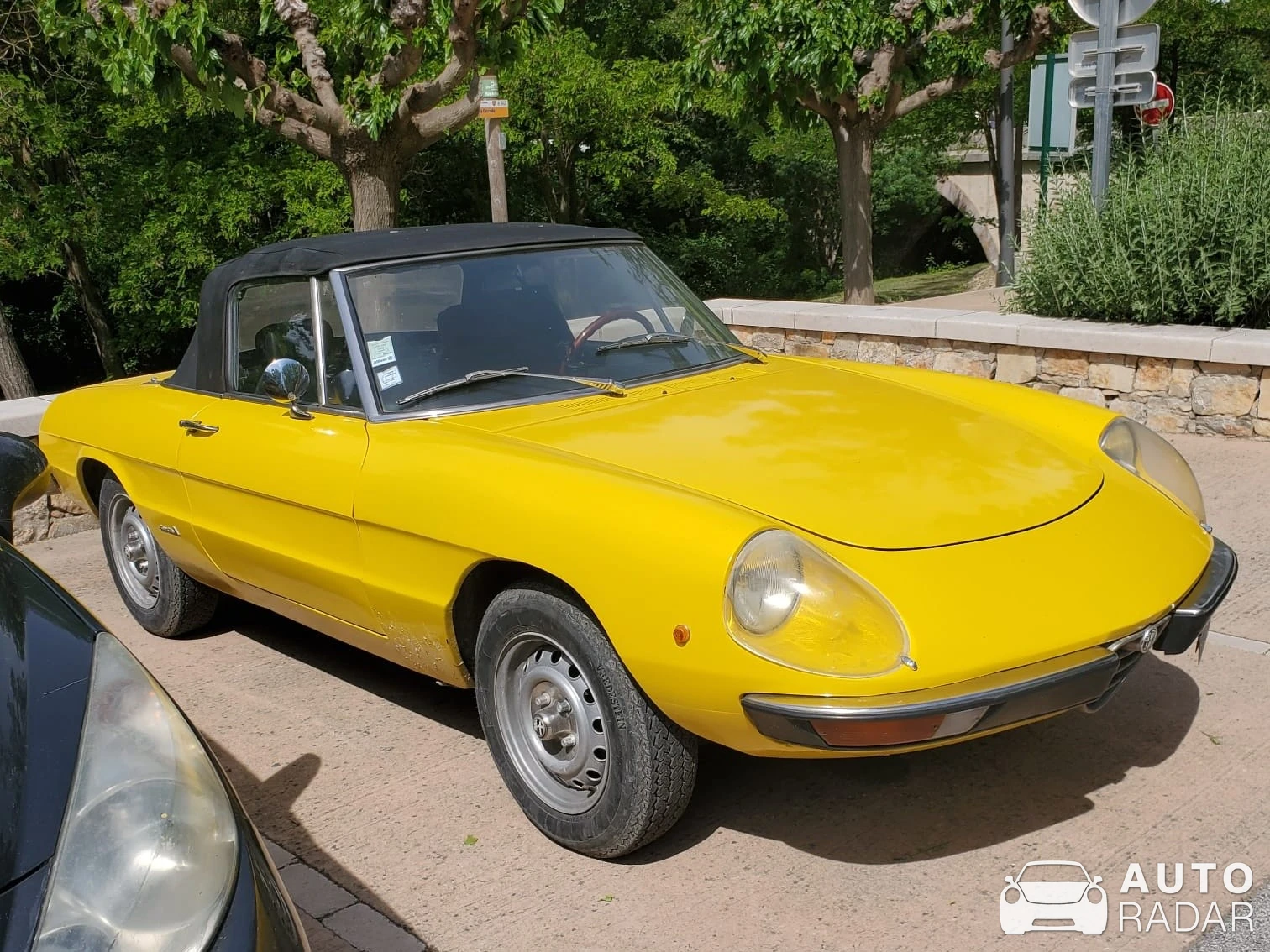 Alfa Romeo Spider Veloce spotted in Ousse