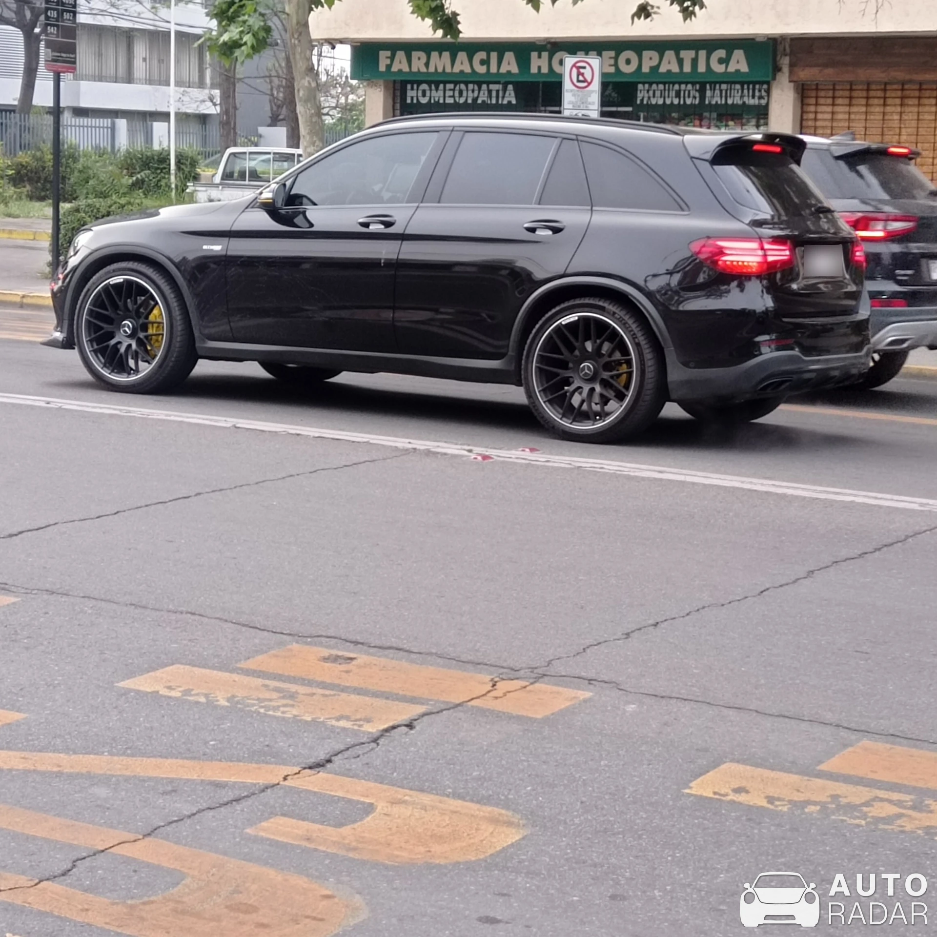 Mercedes-AMG GLC 43 X253 spotted in Vitacura, Chile