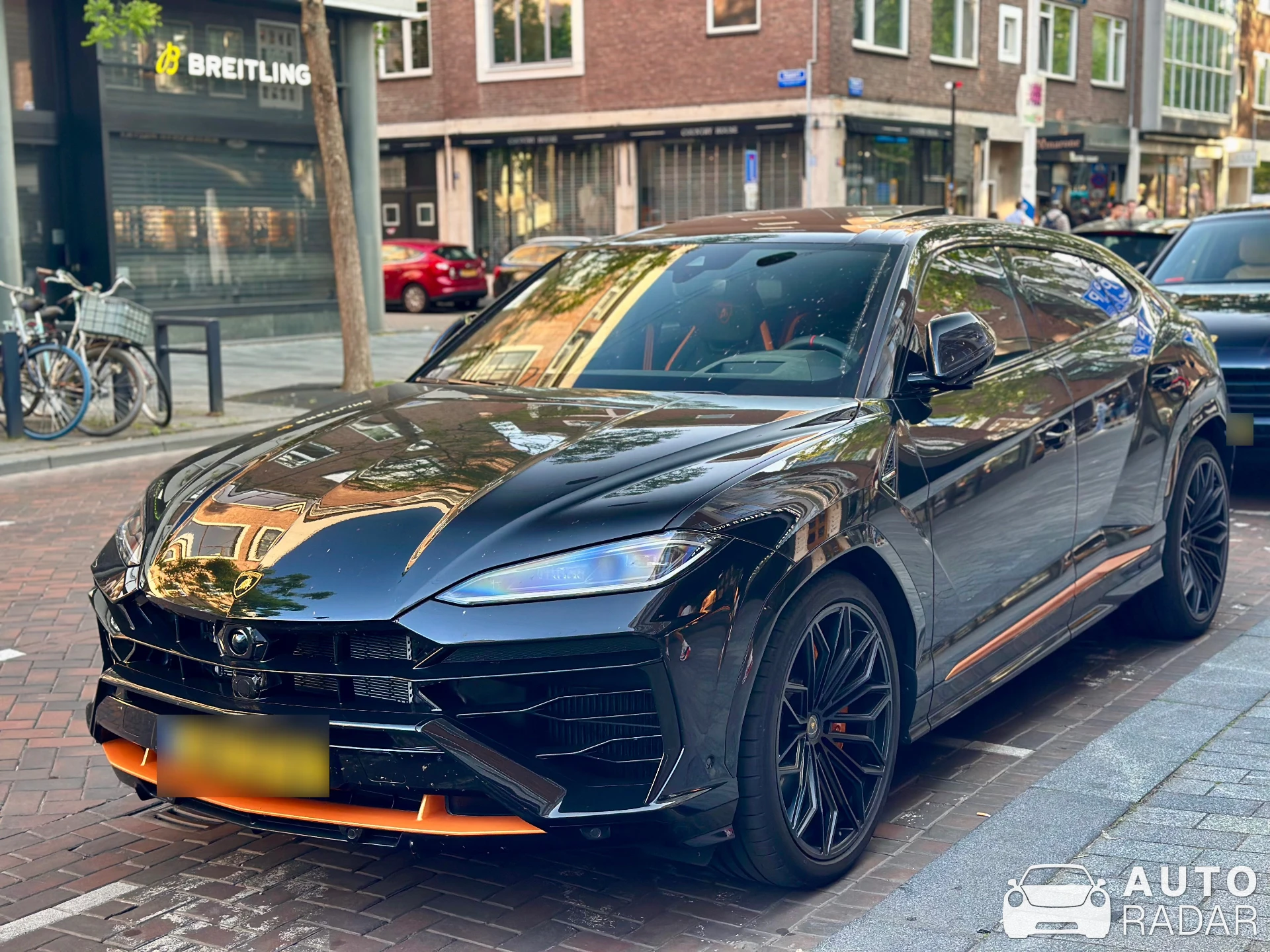 Lamborghini Urus Graphite Capsule spotted in Rotterdam
