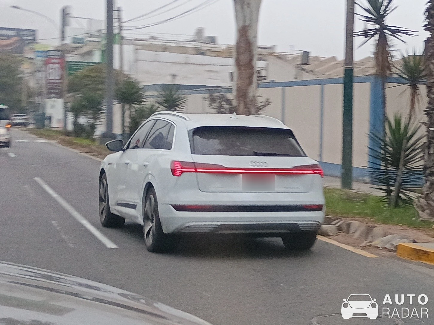 Audi Q8 E-Tron spotted in Lima