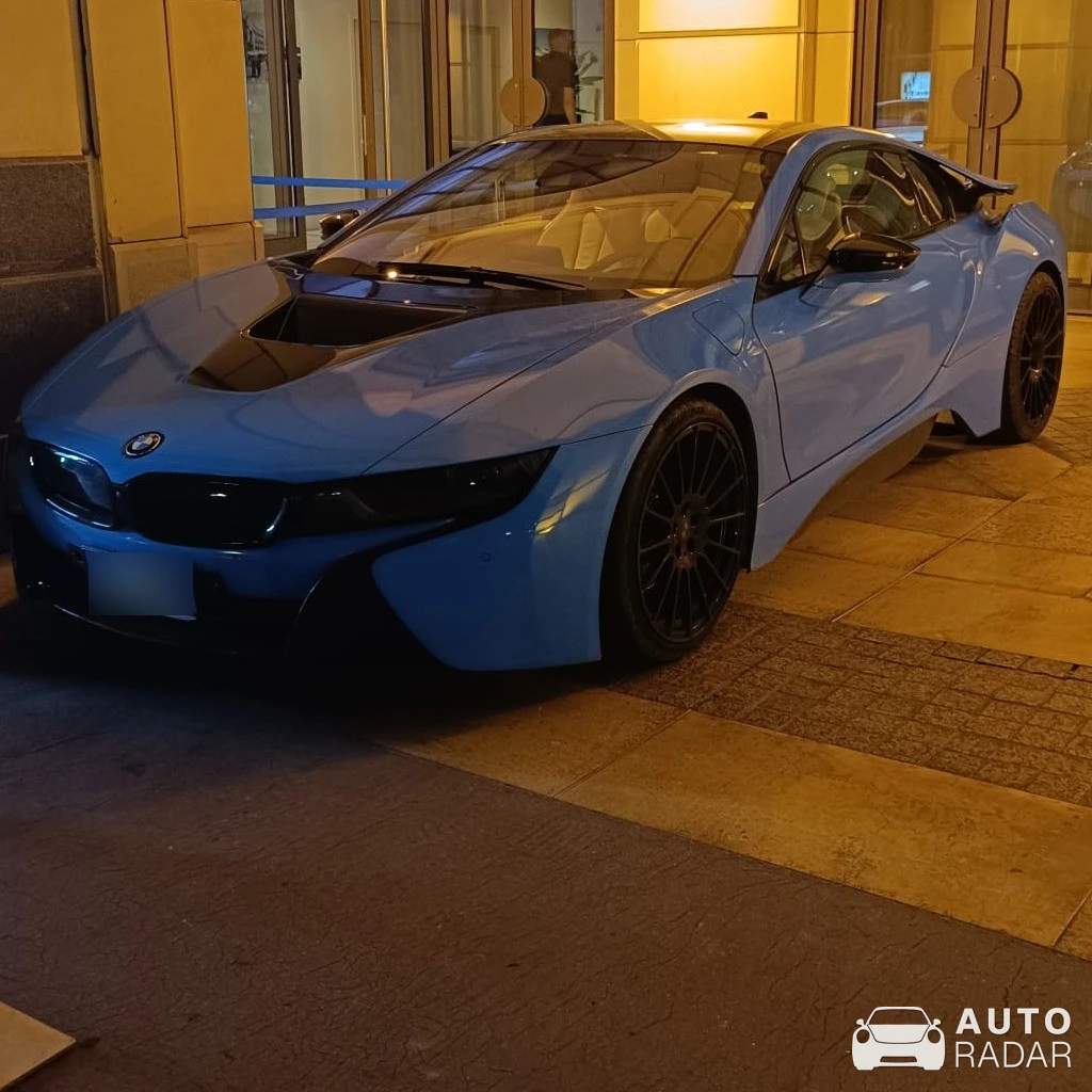 BMW i8 spotted in Nice, France