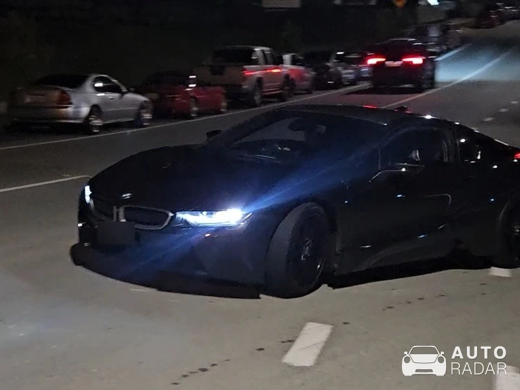 BMW i8 spotted in Surfers Paradise