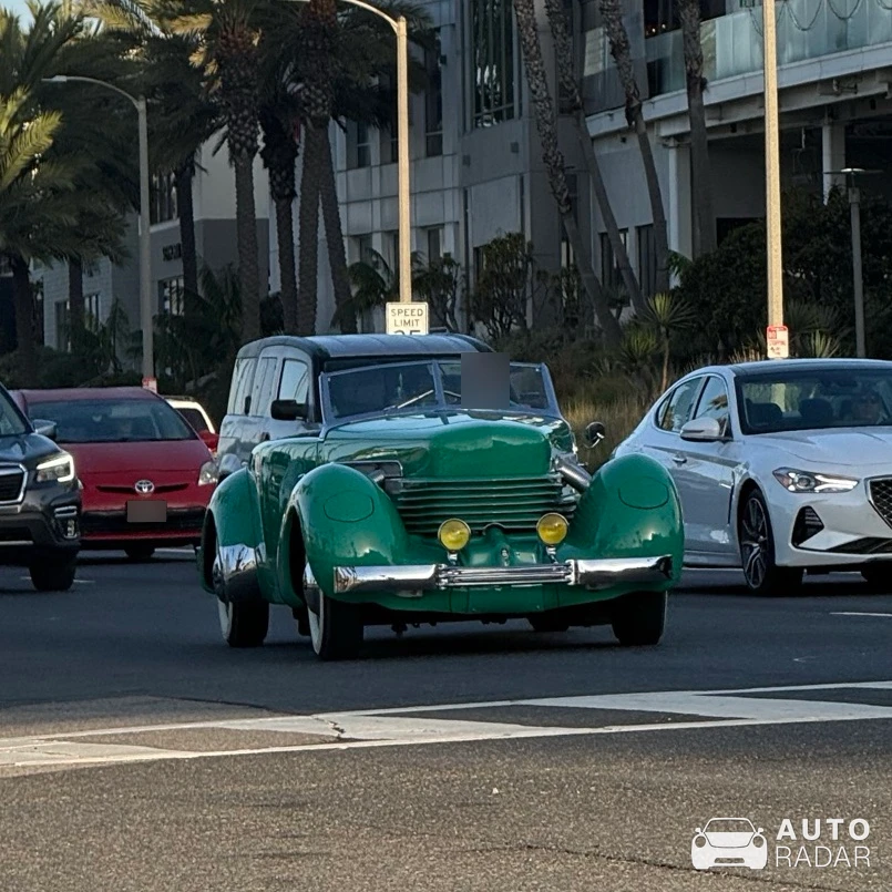 Cord 812 spotted in Huntington Beach