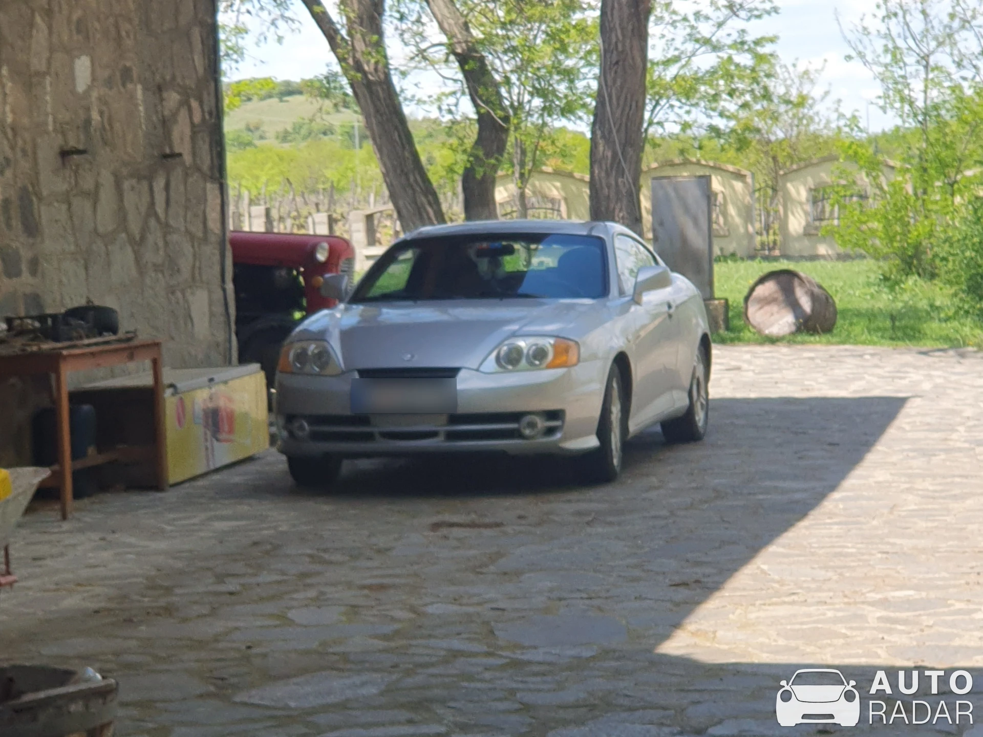 Hyundai Tiburon spotted in Vasilevo