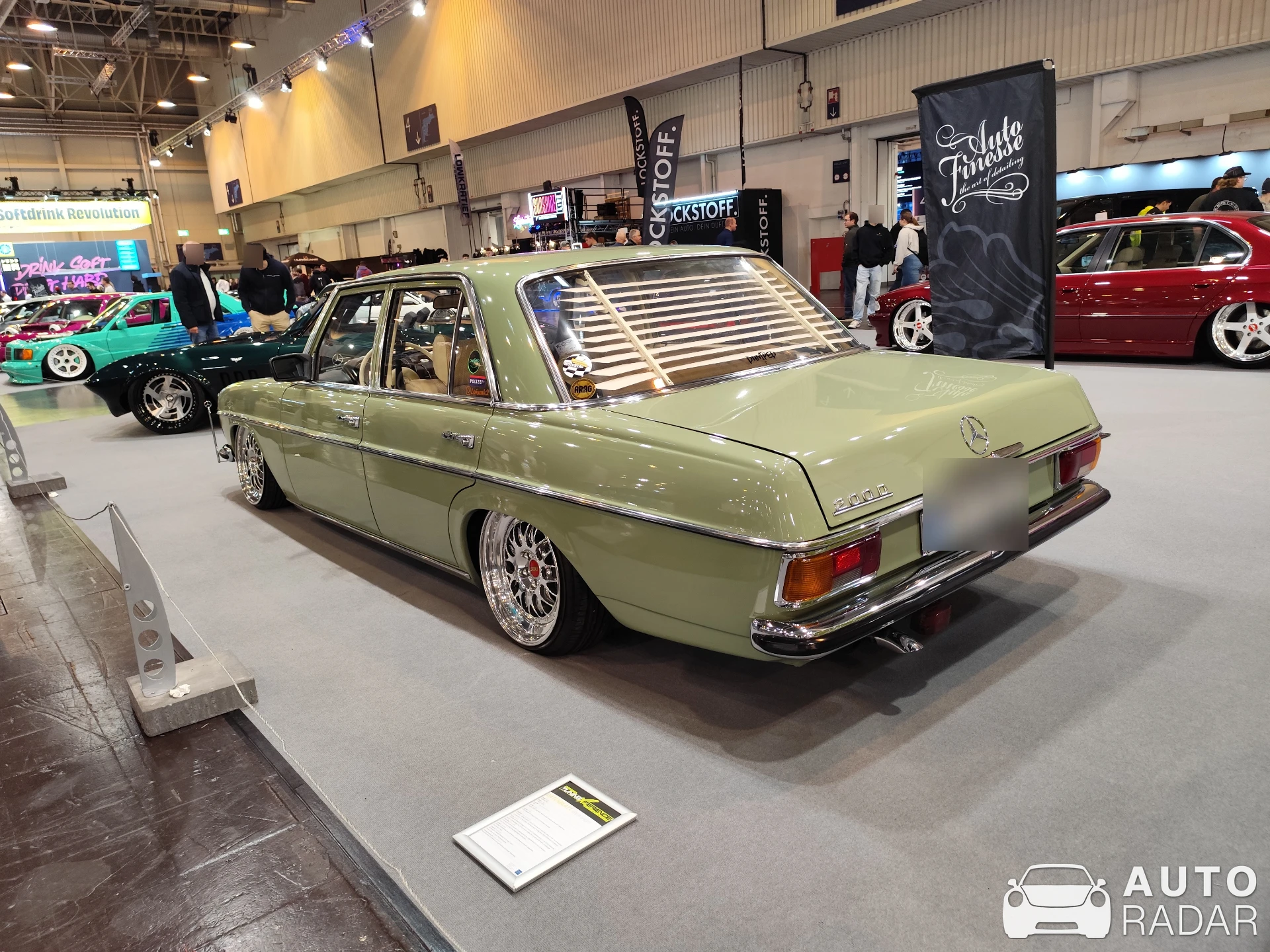 Mercedes-Benz 200D W113 spotted in Essen