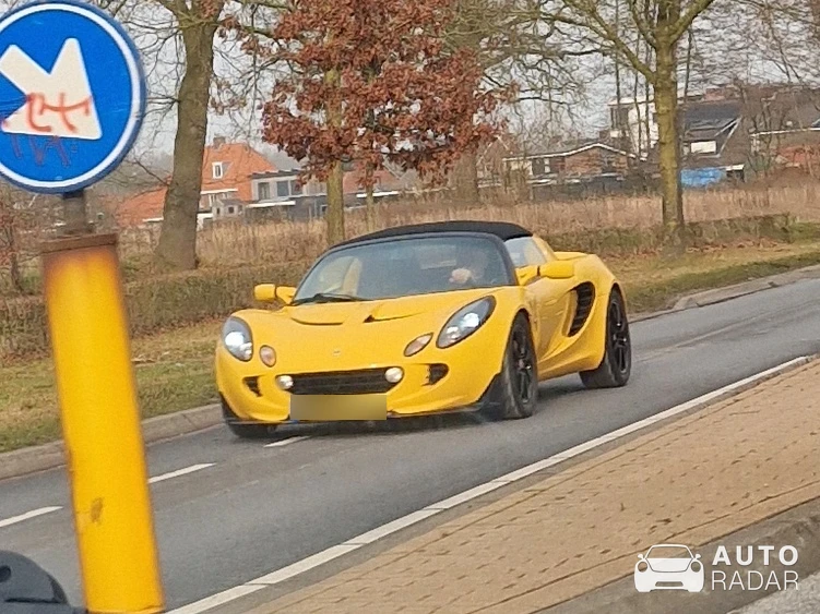 Lotus Elise S2 spotted in Hengelo, Netherlands