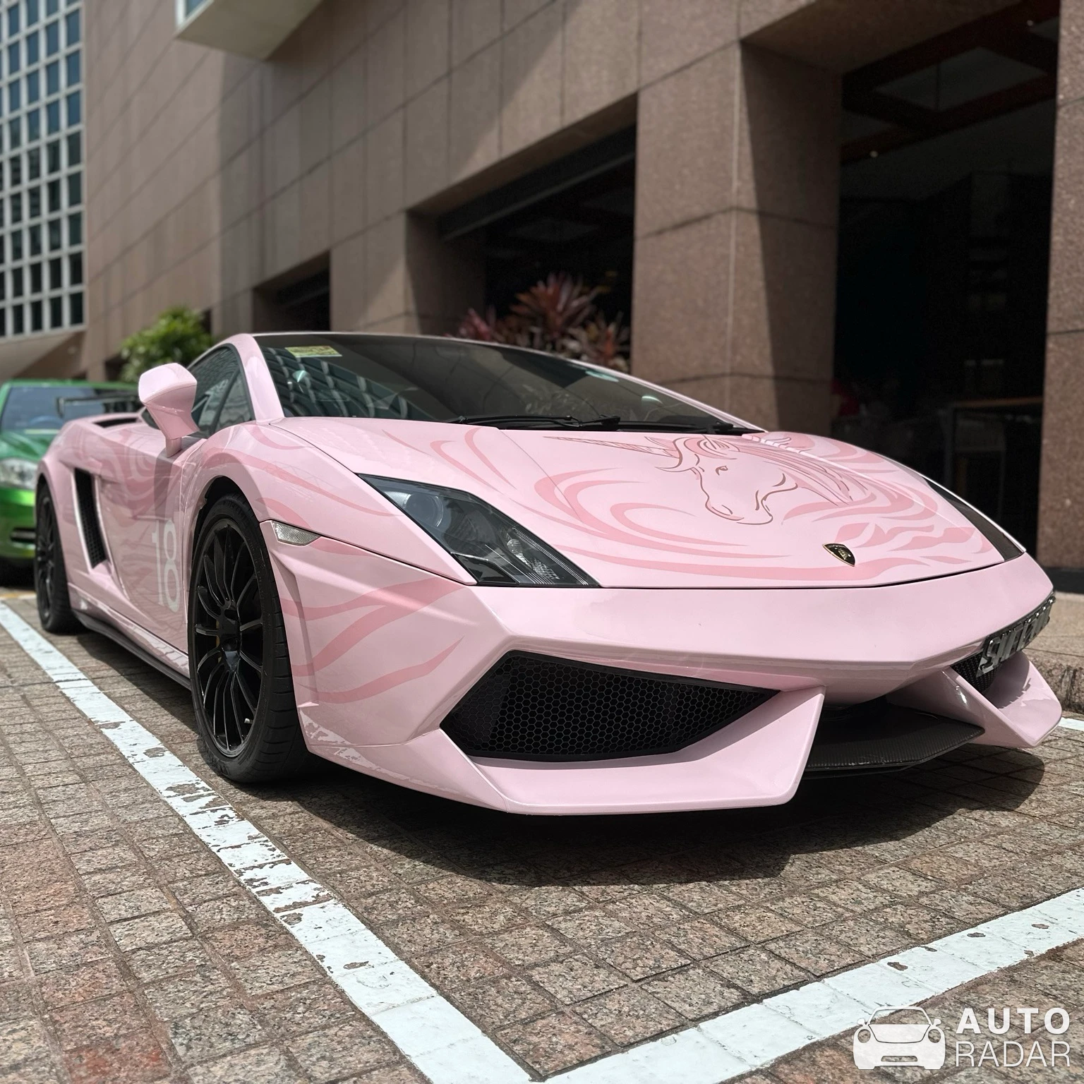 Lamborghini Gallardo LP560-4 Bicolore spotted in Singapore