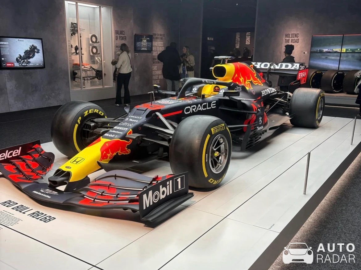 Red Bull Racing RB16 spotted in London