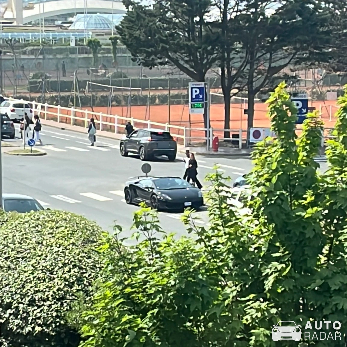 Lamborghini Gallardo LP550-2 spotted in Deauville