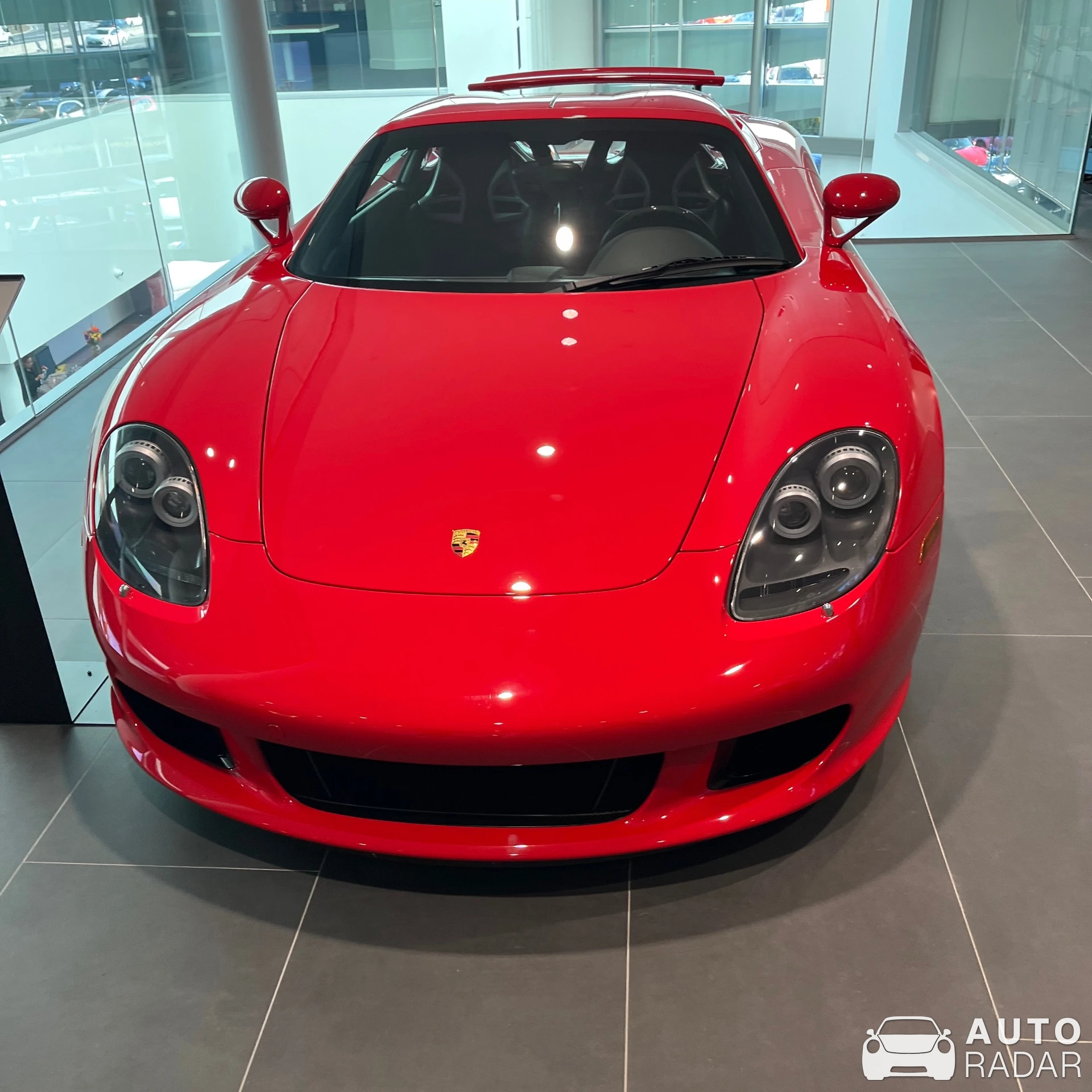 Porsche Carrera GT spotted in Edison, United States