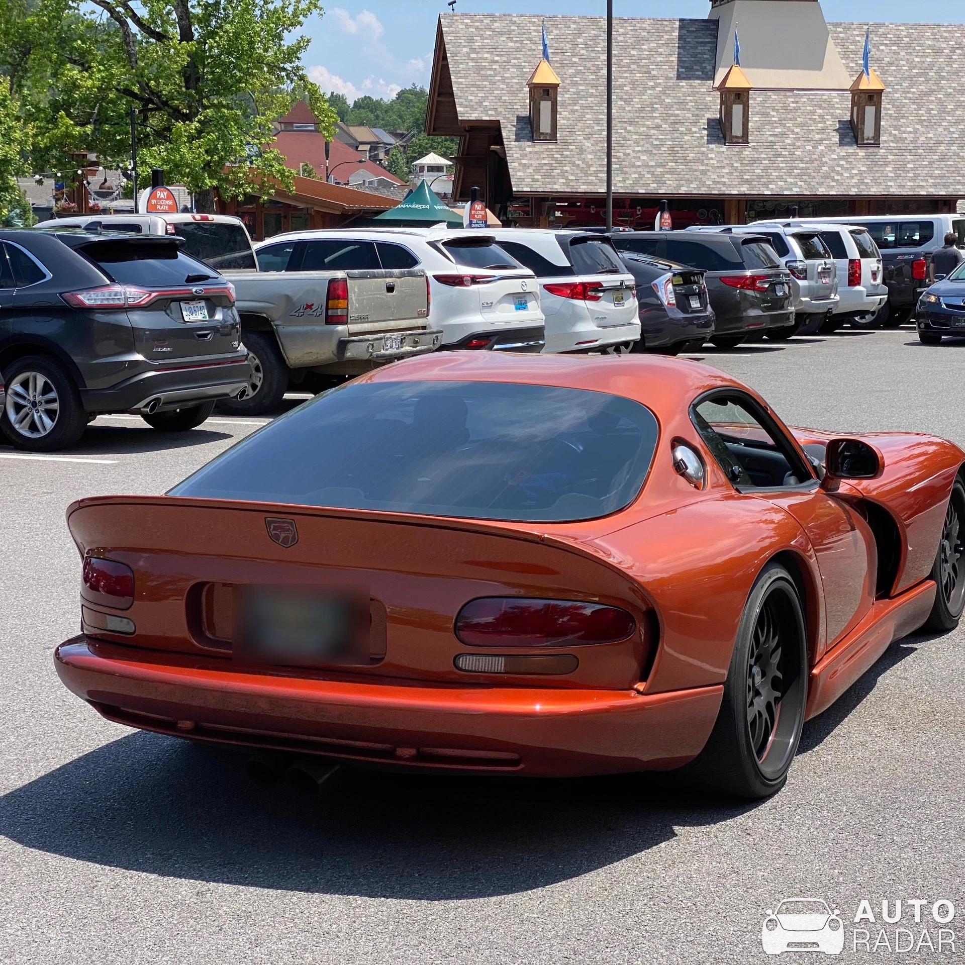 Dodge Viper GTS spotted in Knoxville, United States