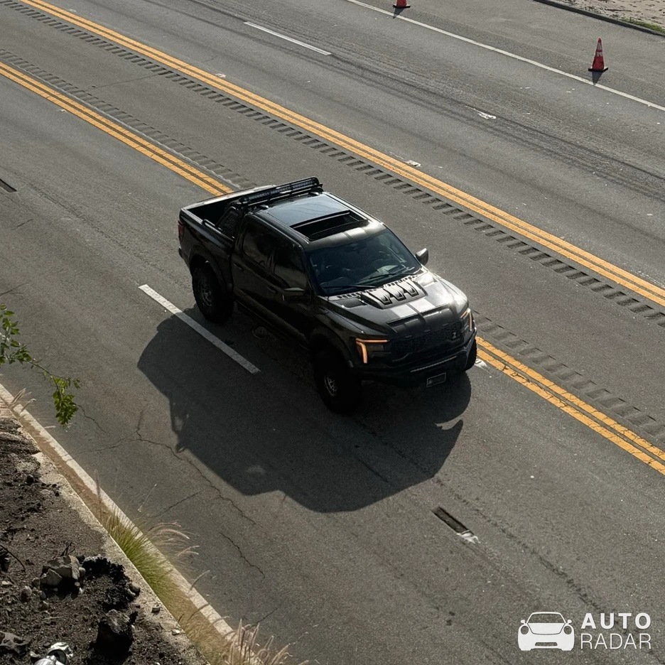 Ford F-150 Shelby Baja Raptor spotted in Los Angeles