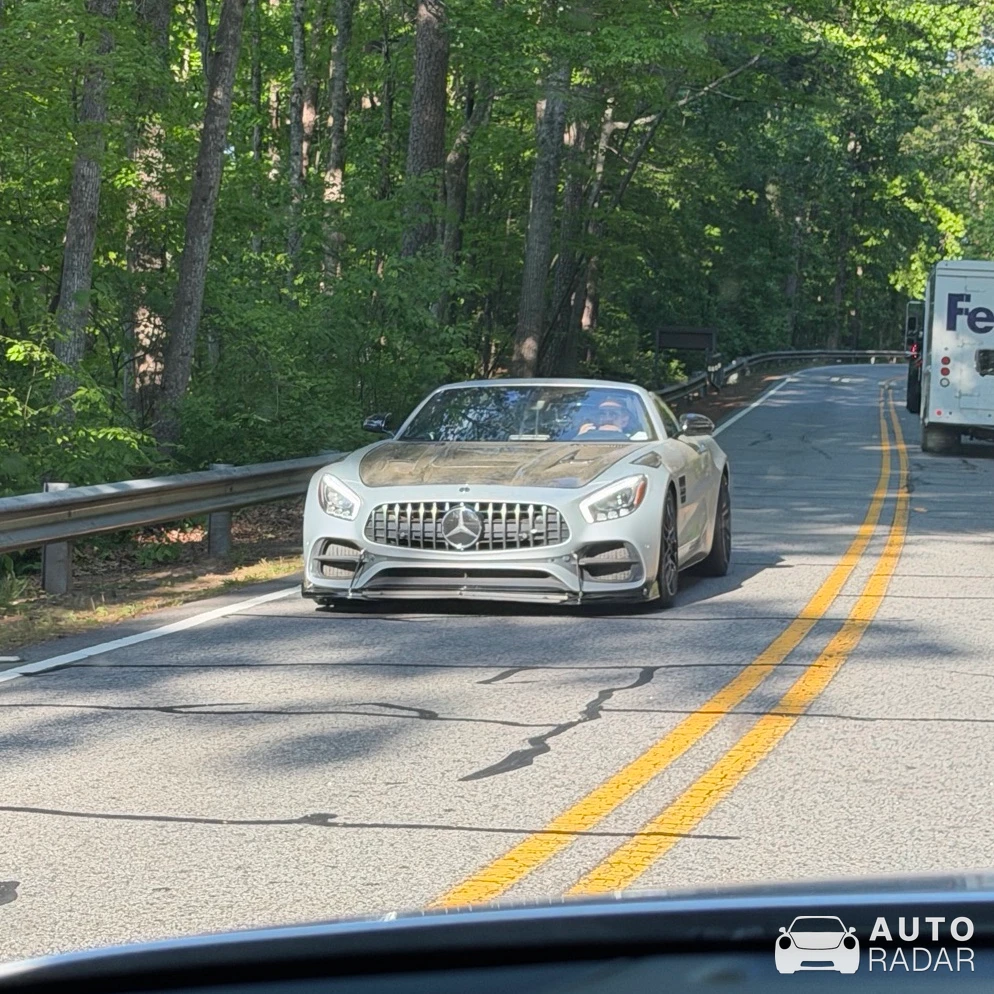 Mercedes-AMG GT R Roadster R190 spotted in Buford