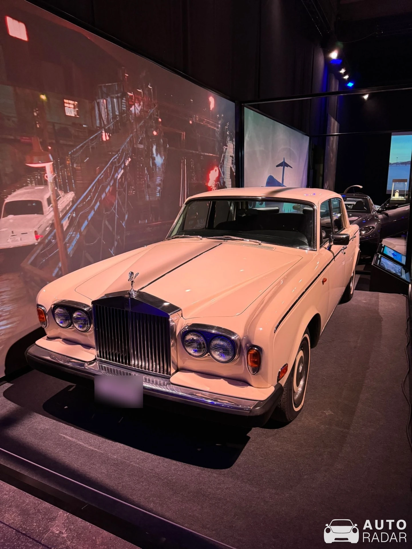 Rolls-Royce Silver Shadow spotted in Wien, Austria