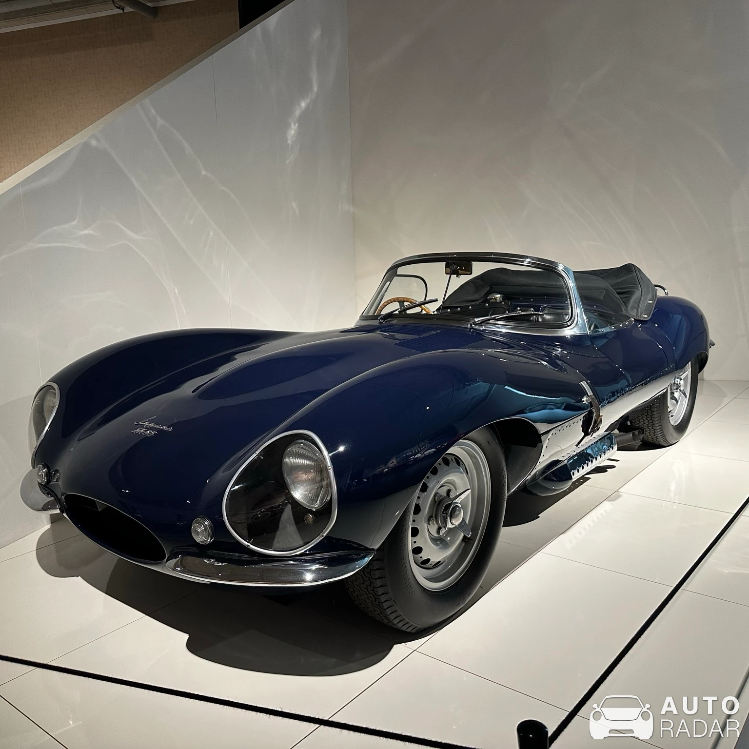 Jaguar XKSS spotted in Den Haag