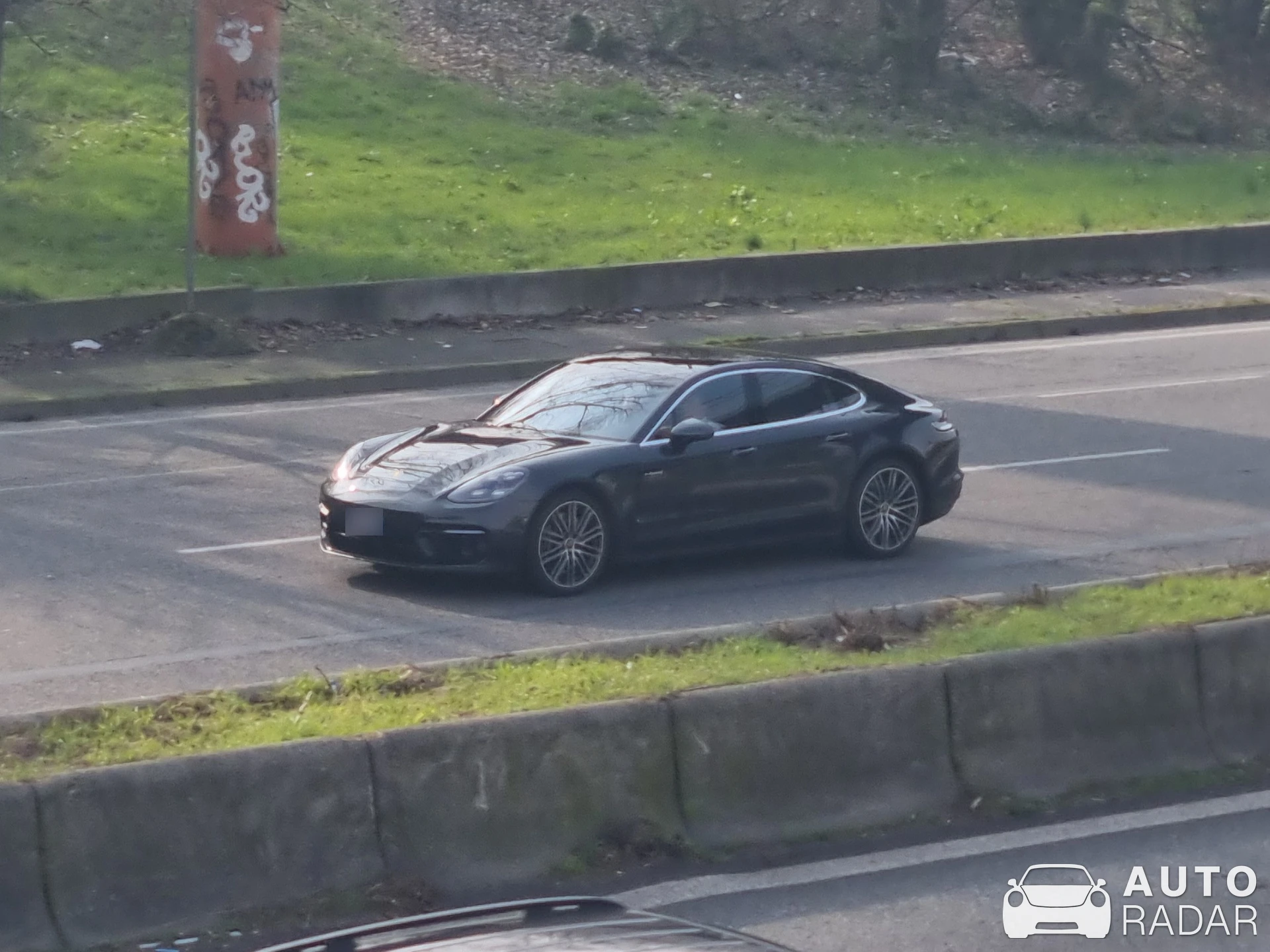 Porsche 971 Panamera S spotted in Milano