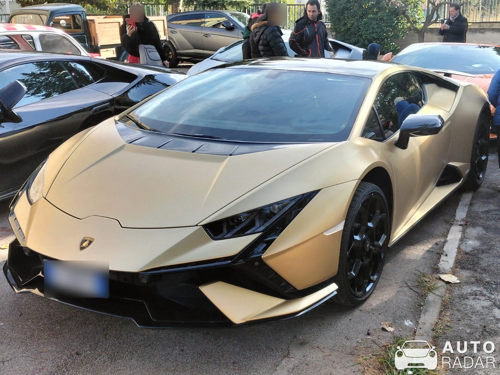 Lamborghini Huracán LP640-2 Tecnica spotted in Bari, Italy