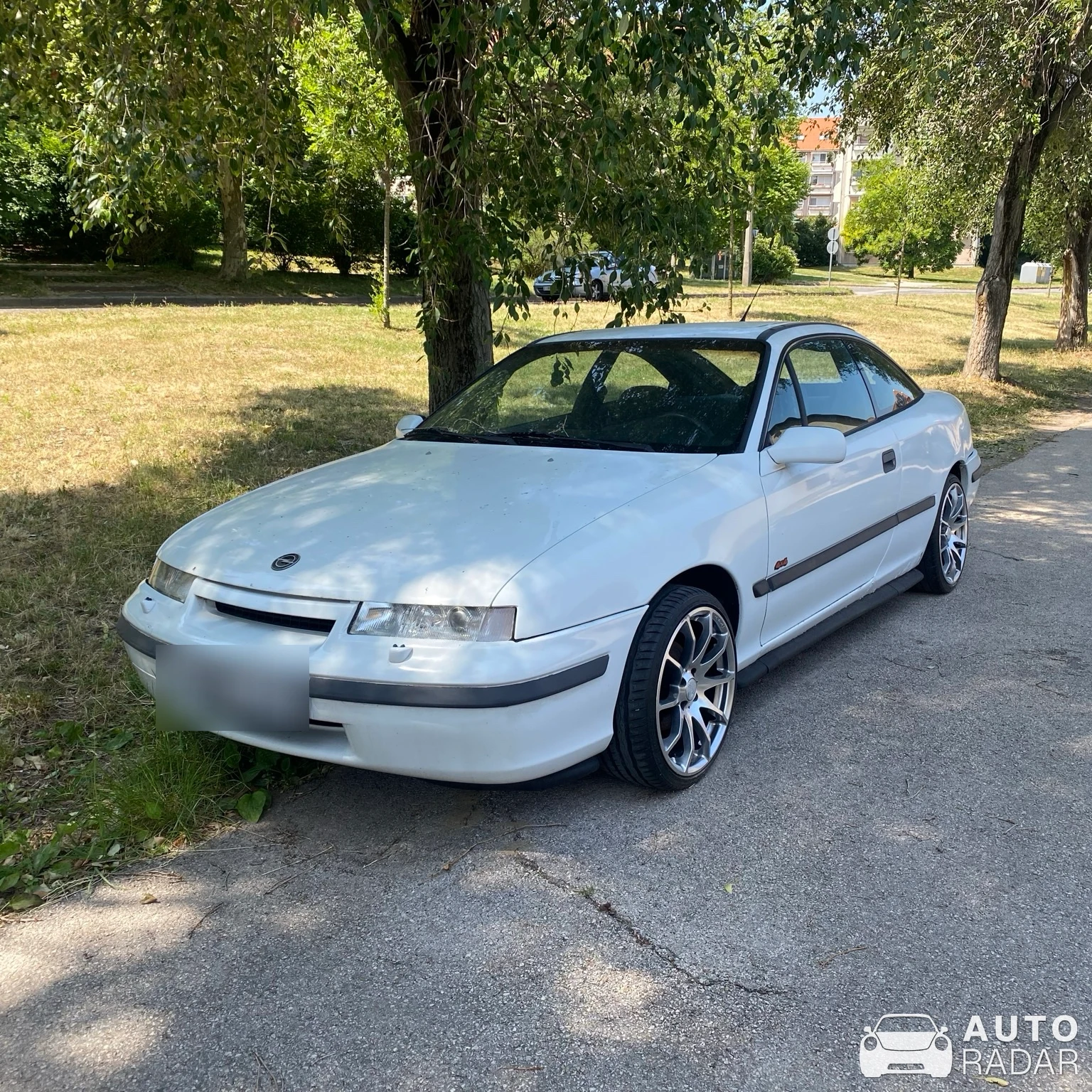 Opel Calibra spotted in Tatabánya