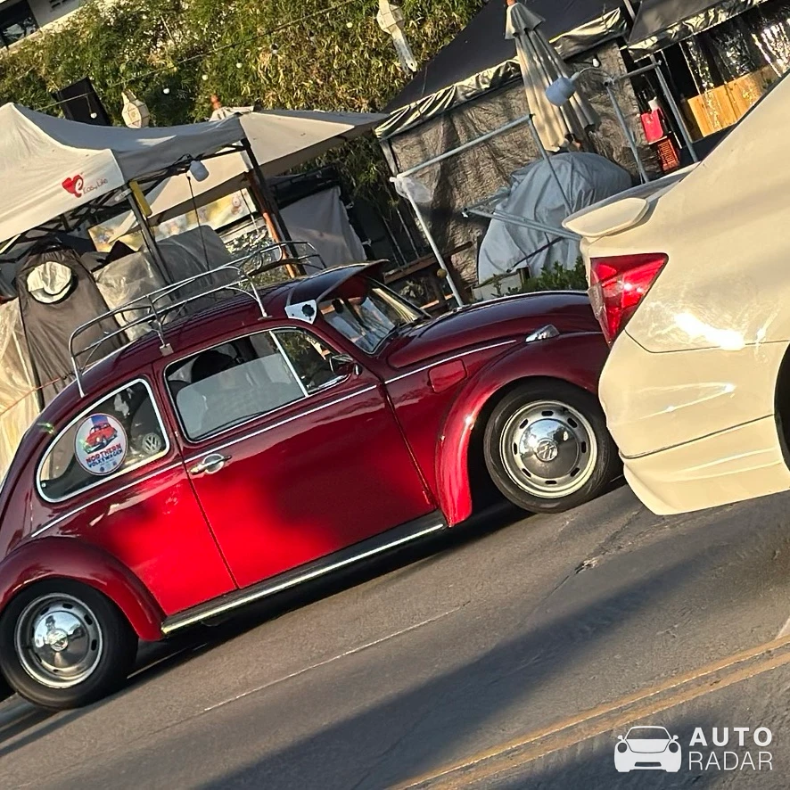 Volkswagen Beetle spotted in ตำบลช้างเผือก, ประเทศไทย
