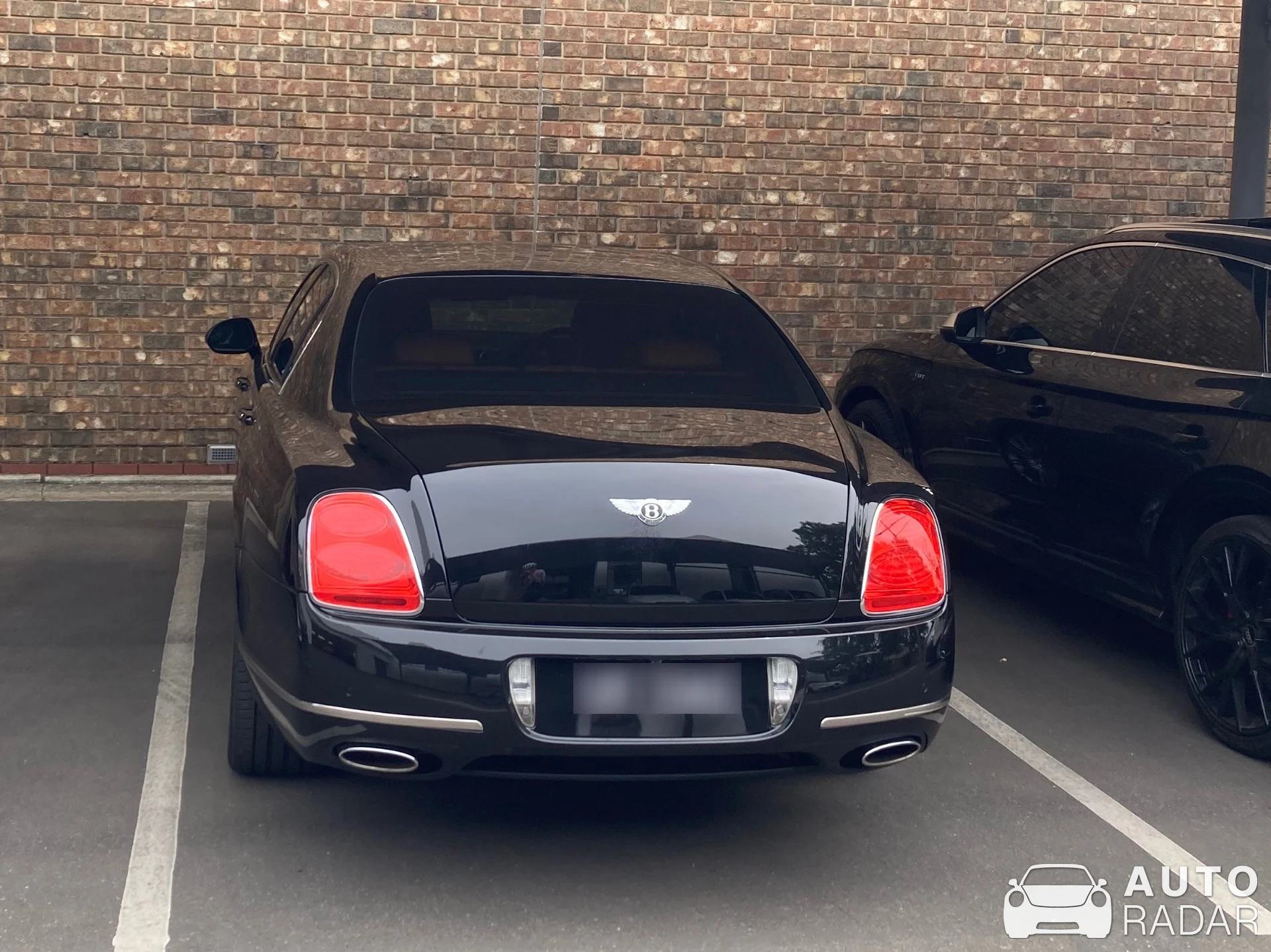 Bentley Flying Spur V8 spotted in Frewville, Australia