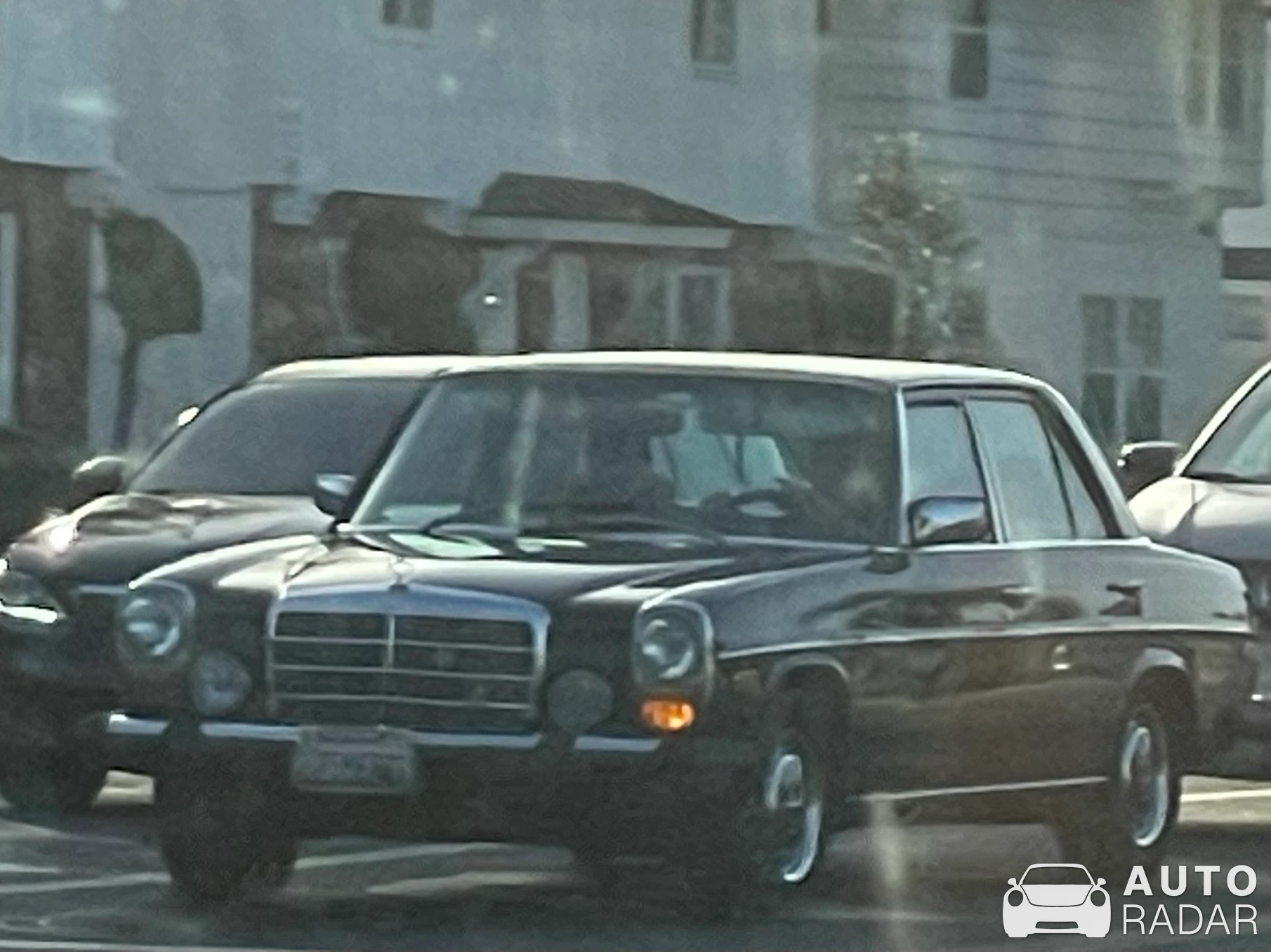 Mercedes-Benz W115 250D spotted in Torrance