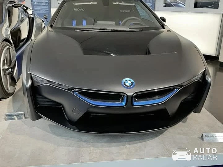 BMW i8 Concept spotted in Lancaster