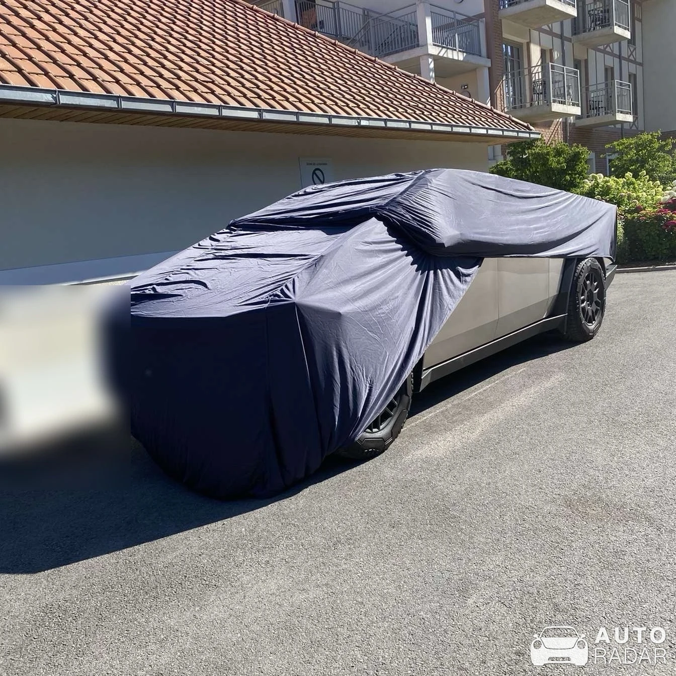 Tesla Cybertruck Foundation Series spotted in Boulogne-sur-Mer