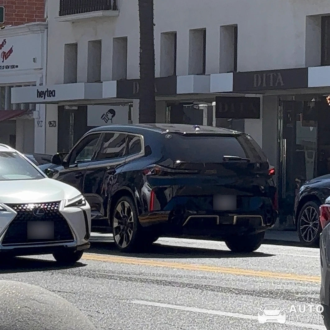 BMW XM G09 Renegade Design spotted in Beverly Hills