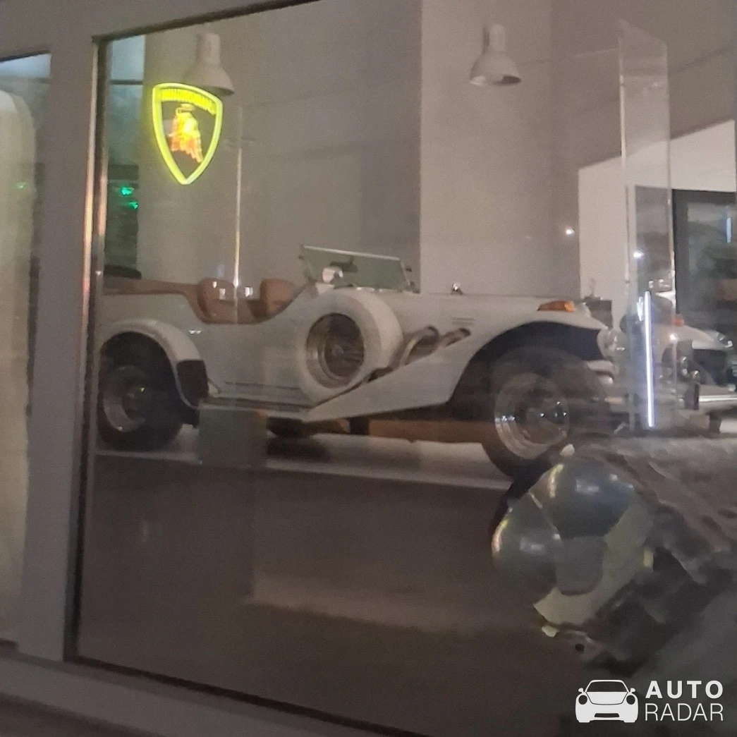 Excalibur Series IV spotted in Kifissia