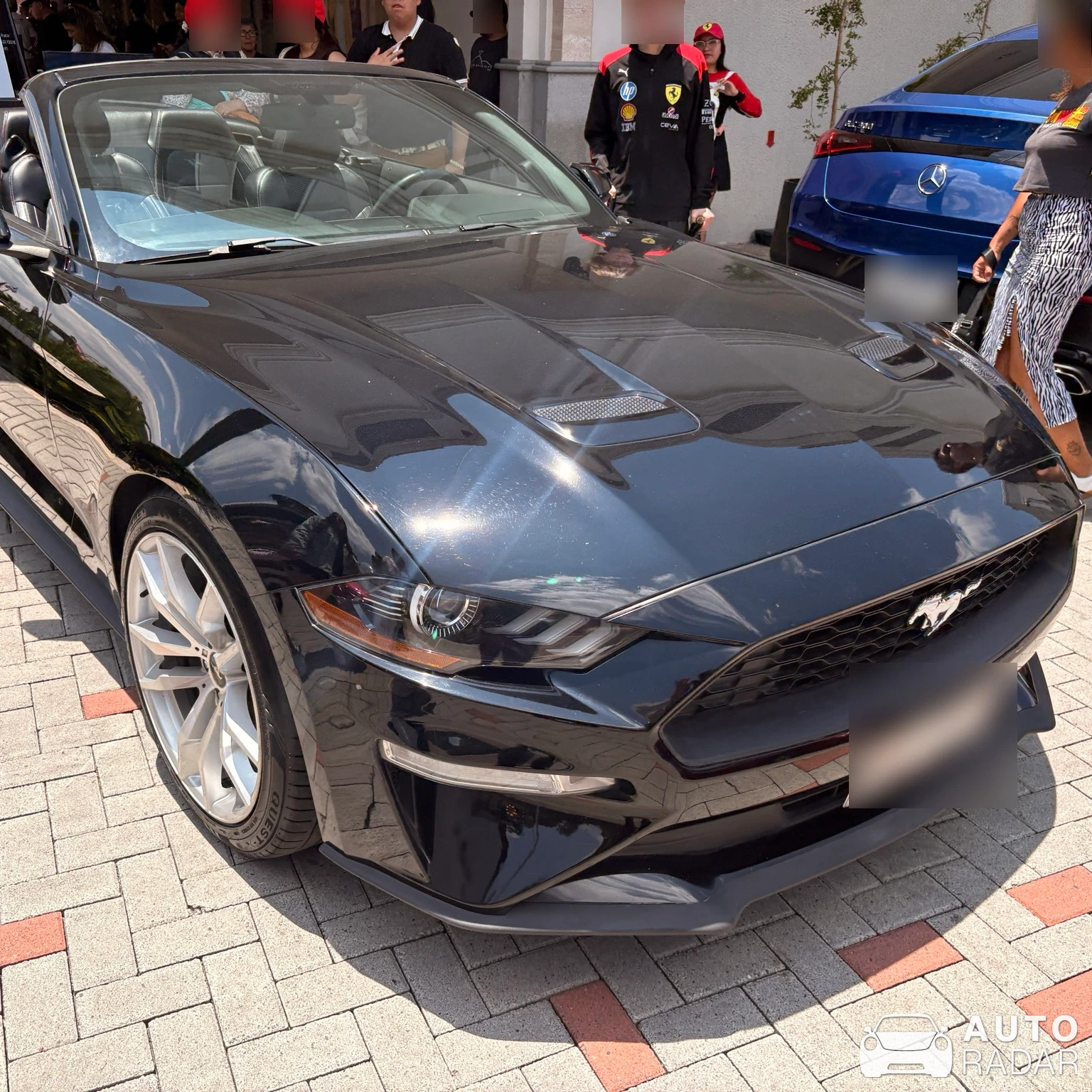Ford Mustang GT Convertible spotted in Quito