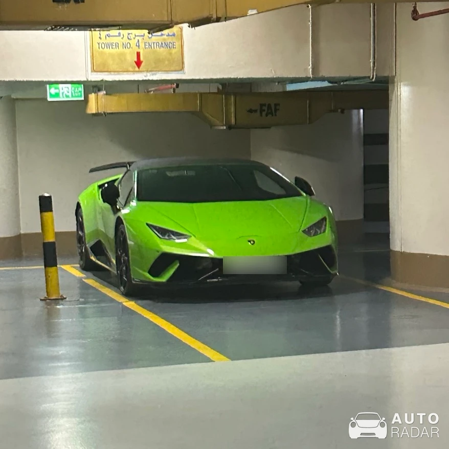 Lamborghini Huracán LP610-4 Spyder spotted in Makkah
