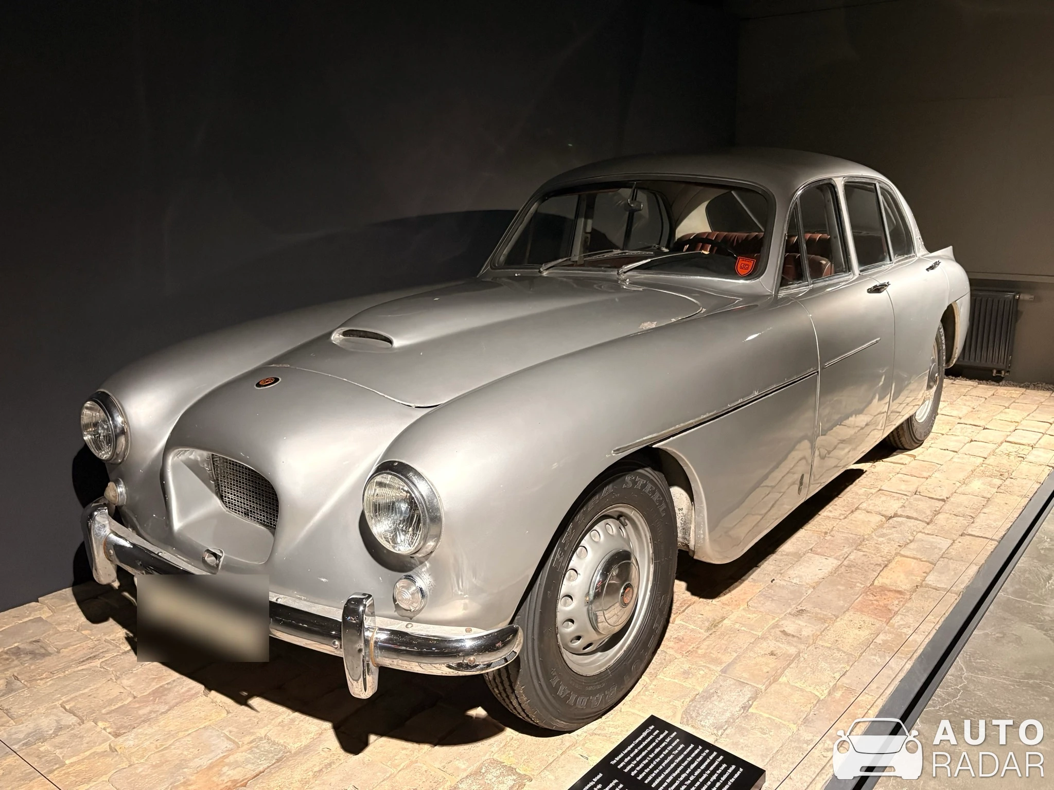 Bristol 405 Saloon  spotted in Vilnius