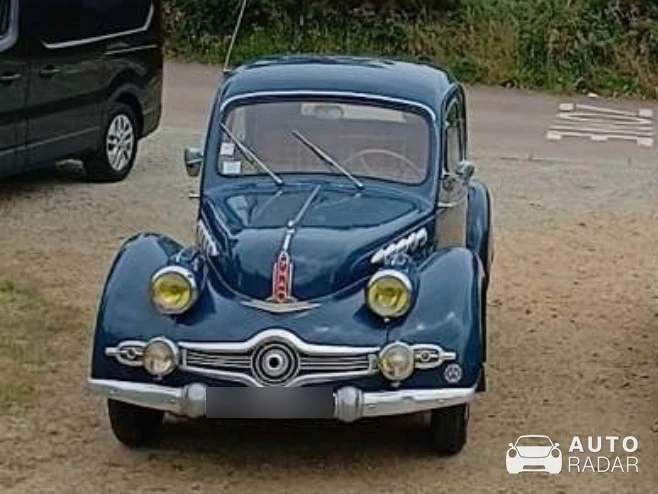 Panhard Dyna Junior spotted in Plouezoc'h, France