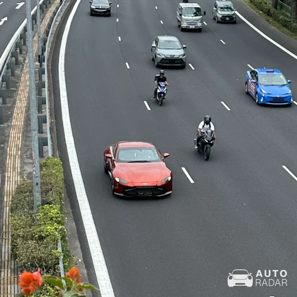 Aston Martin V8 Vantage 2018 spotted in Singapore, Singapore