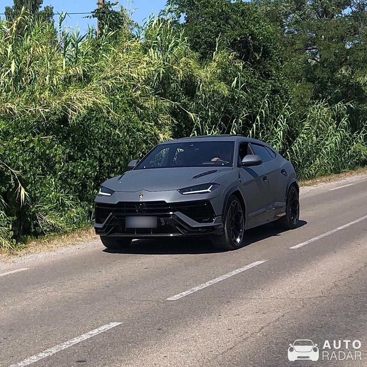 Lamborghini Urus S spotted in Sète