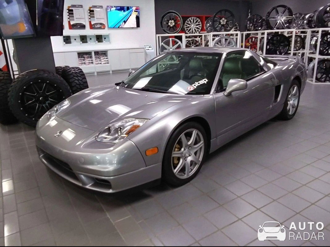Acura NSX spotted in Columbus, United States