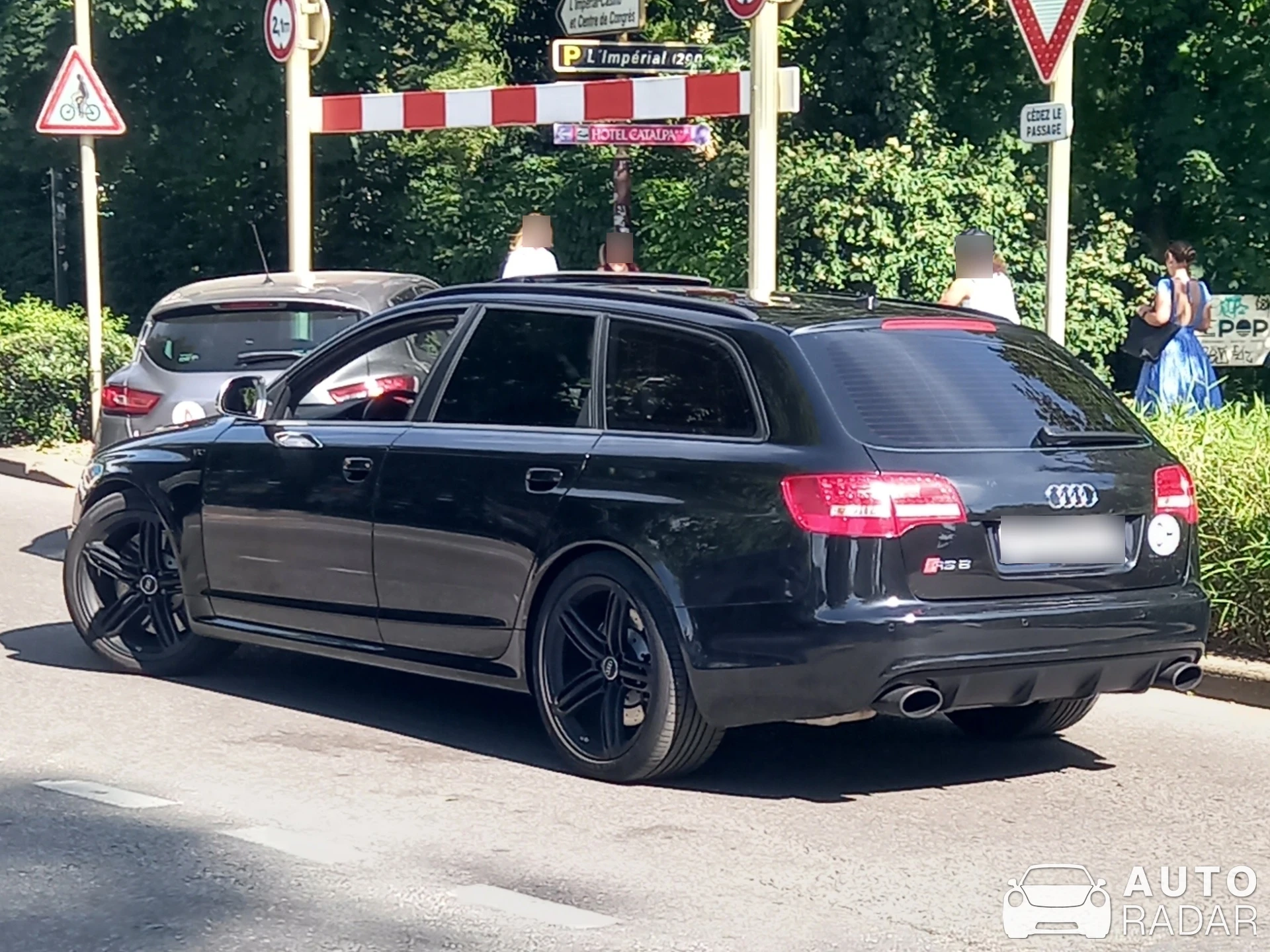 Audi RS6 Avant C6 spotted in Annecy