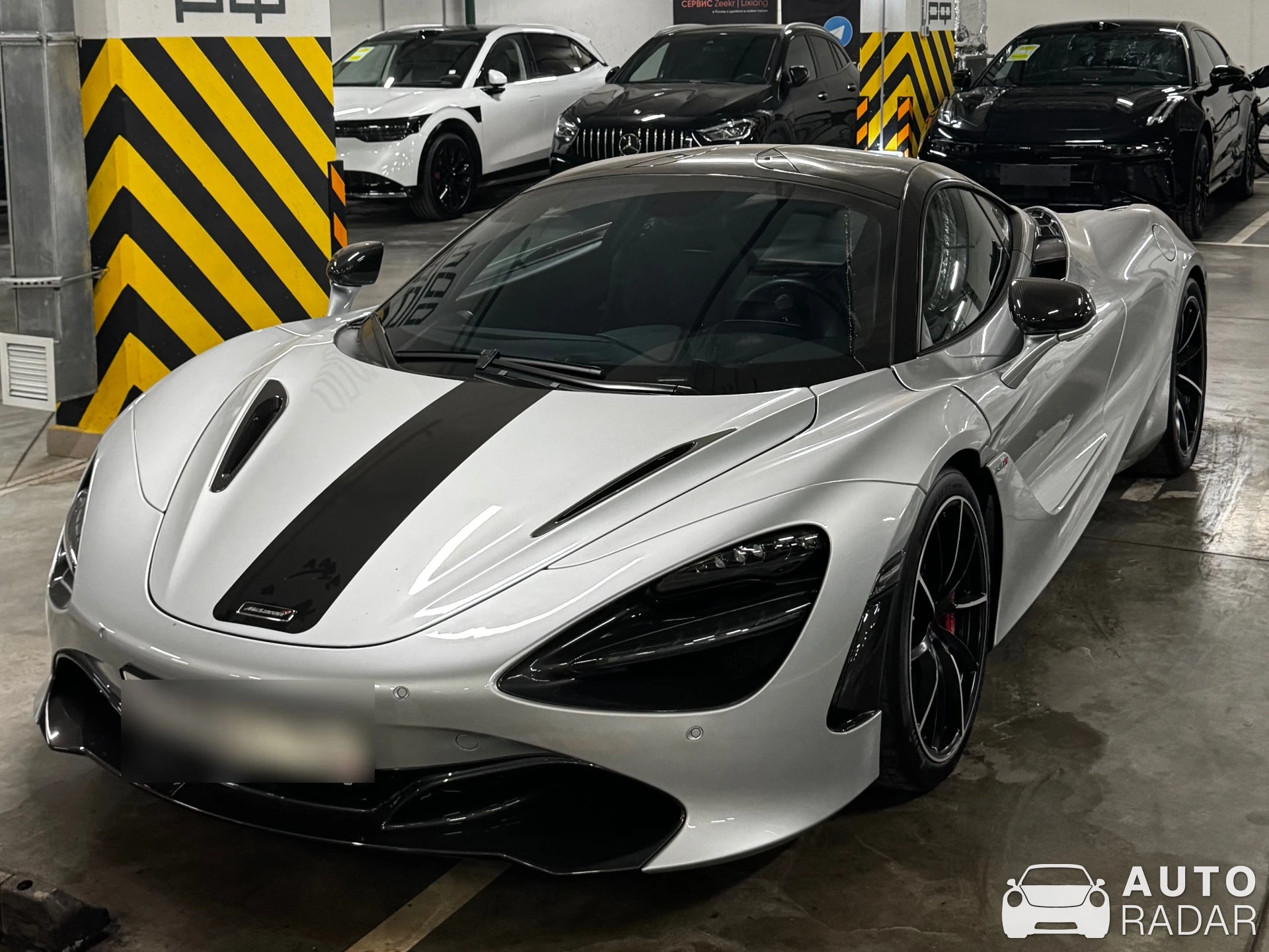 McLaren 720S spotted in Москва, Россия