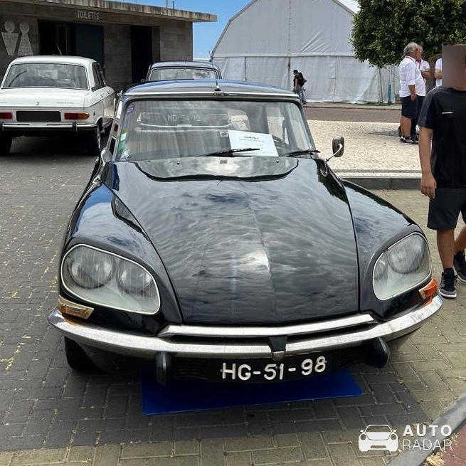 Citroën DS spotted in Lisbon, Portugal