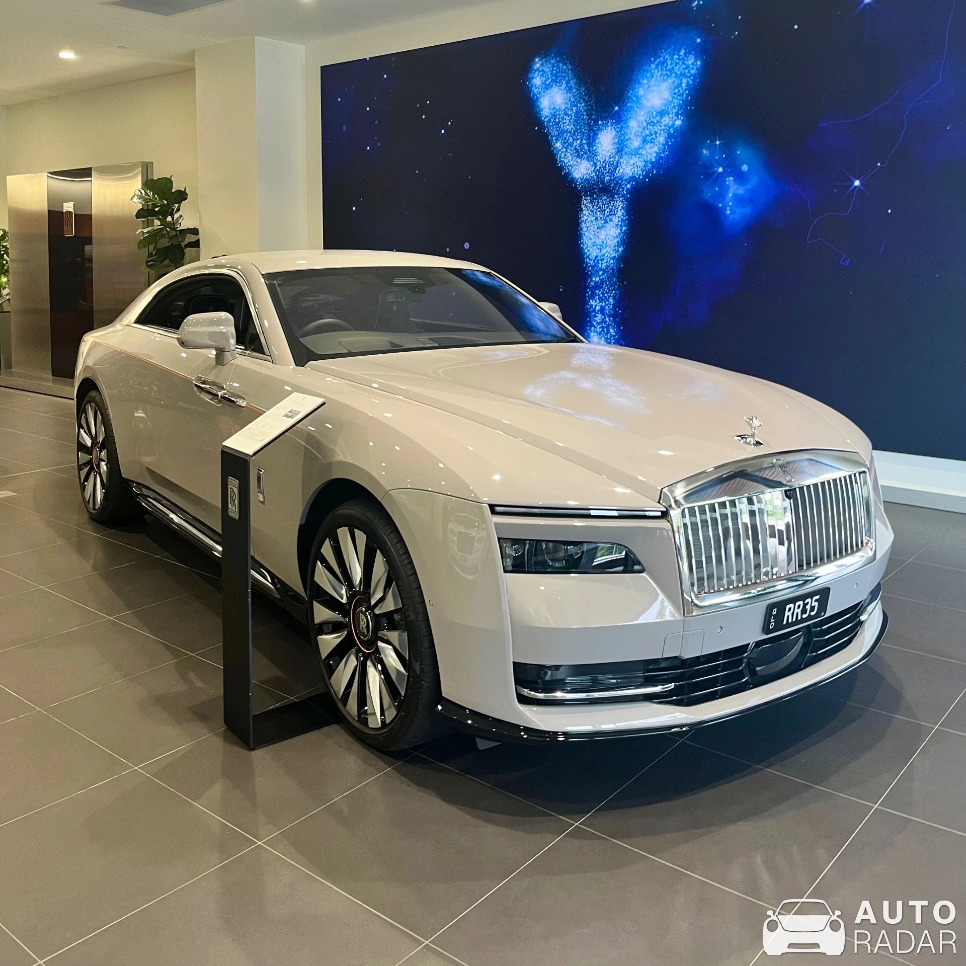 Rolls-Royce Spectre spotted in Newstead, Australia