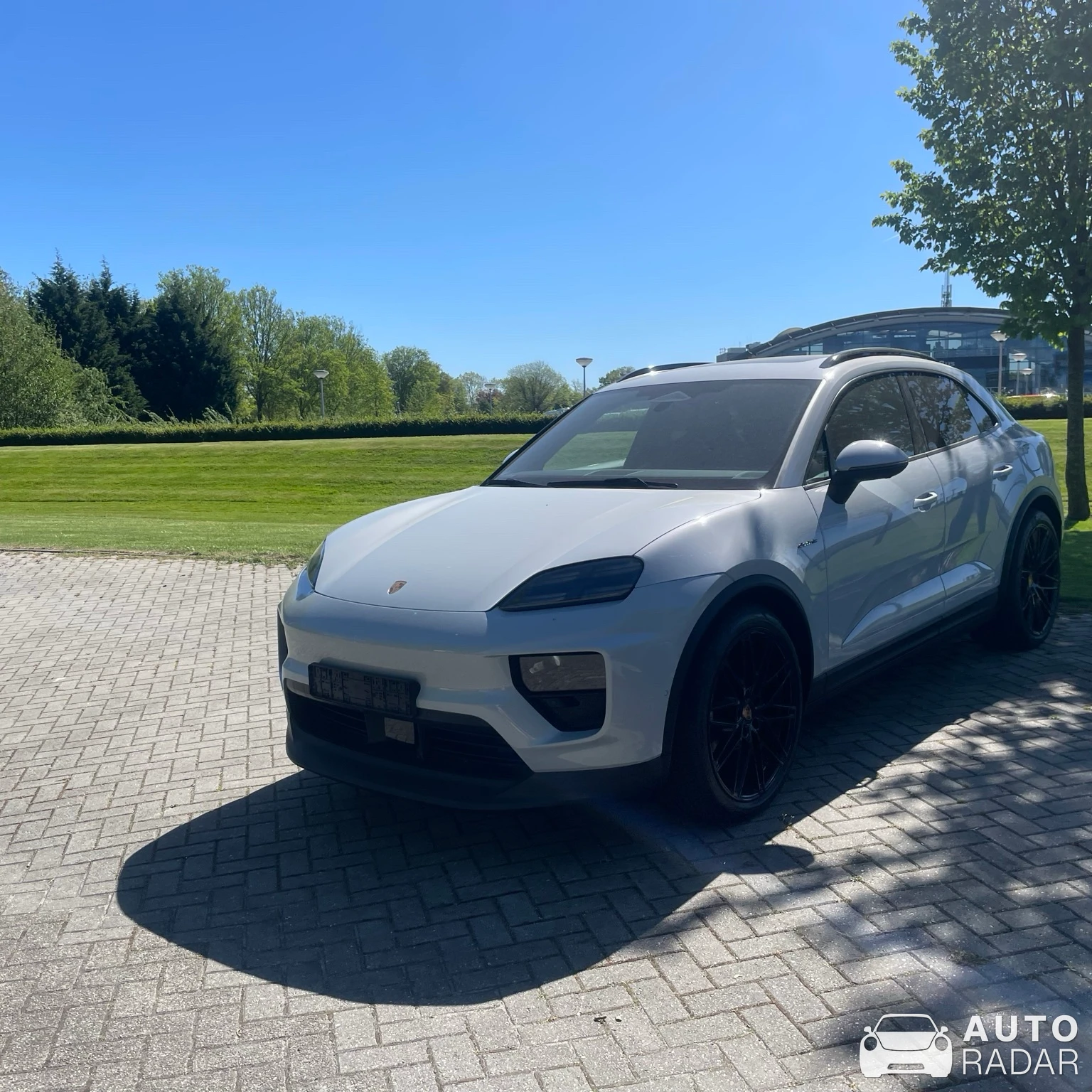 Porsche Macan spotted in Leusden