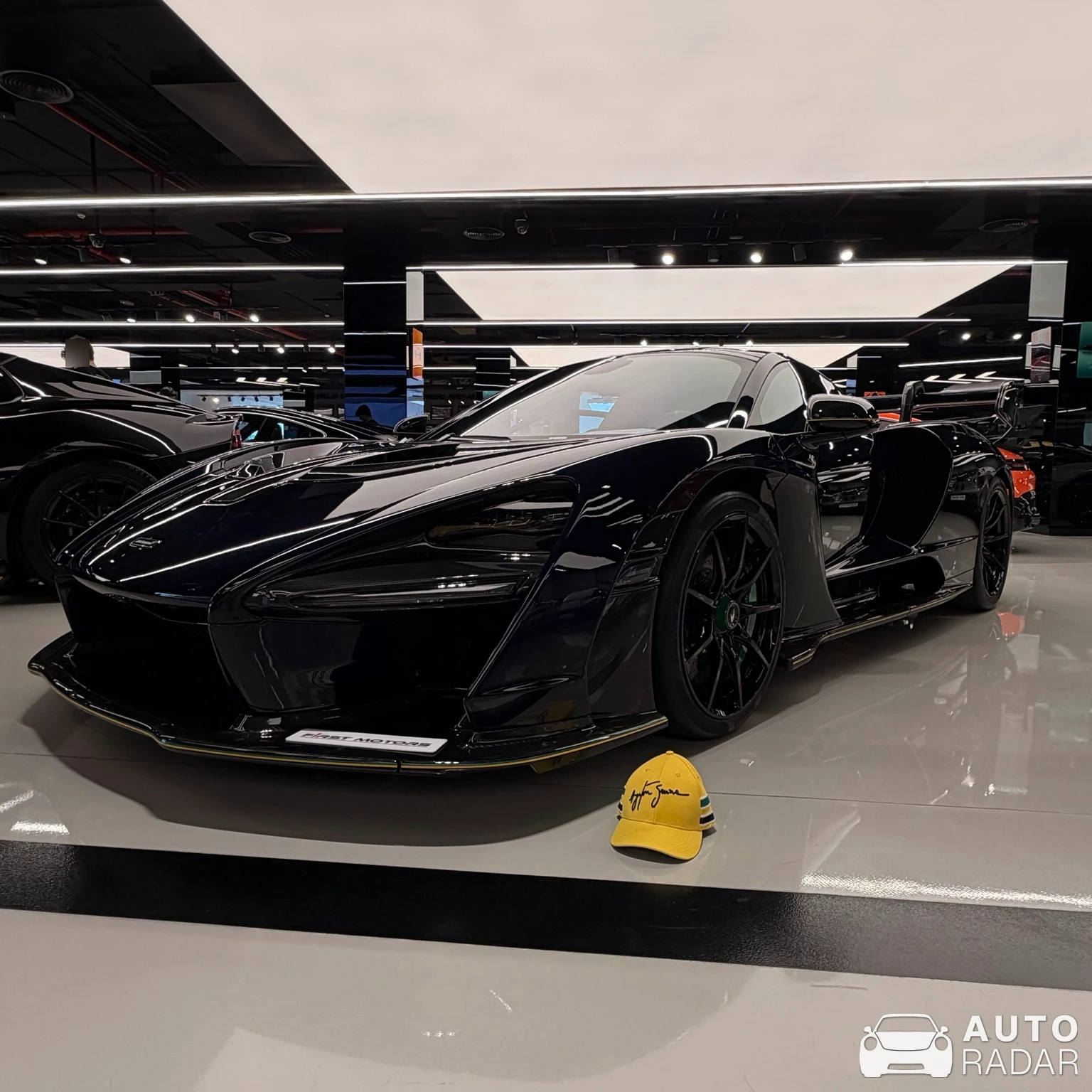 McLaren Senna spotted in دبي, Emirados Árabes Unidos