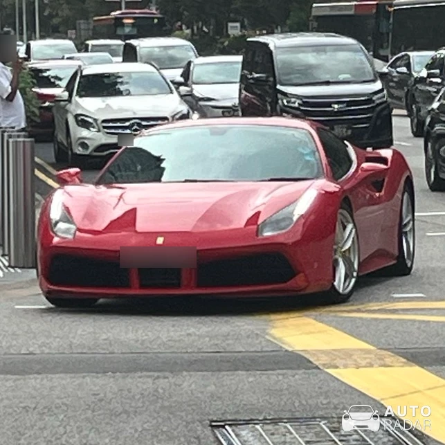 Ferrari 488 GTB spotted in Singapore, Singapore