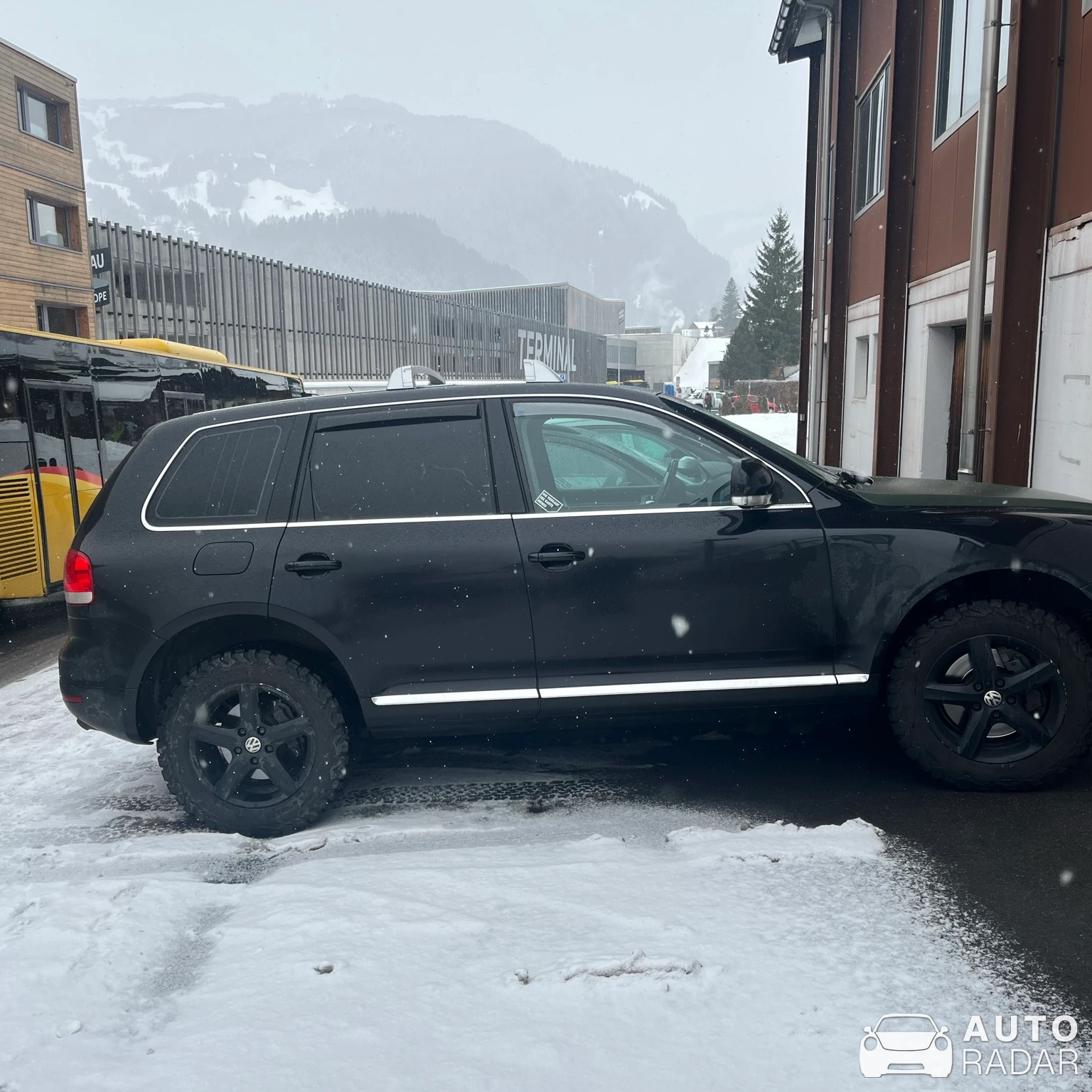 Volkswagen Touareg V10 TDI spotted in Grindelwald