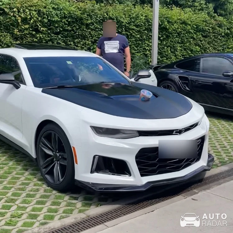 Chevrolet Camaro SS spotted in Banská Štiavnica, Slovakia