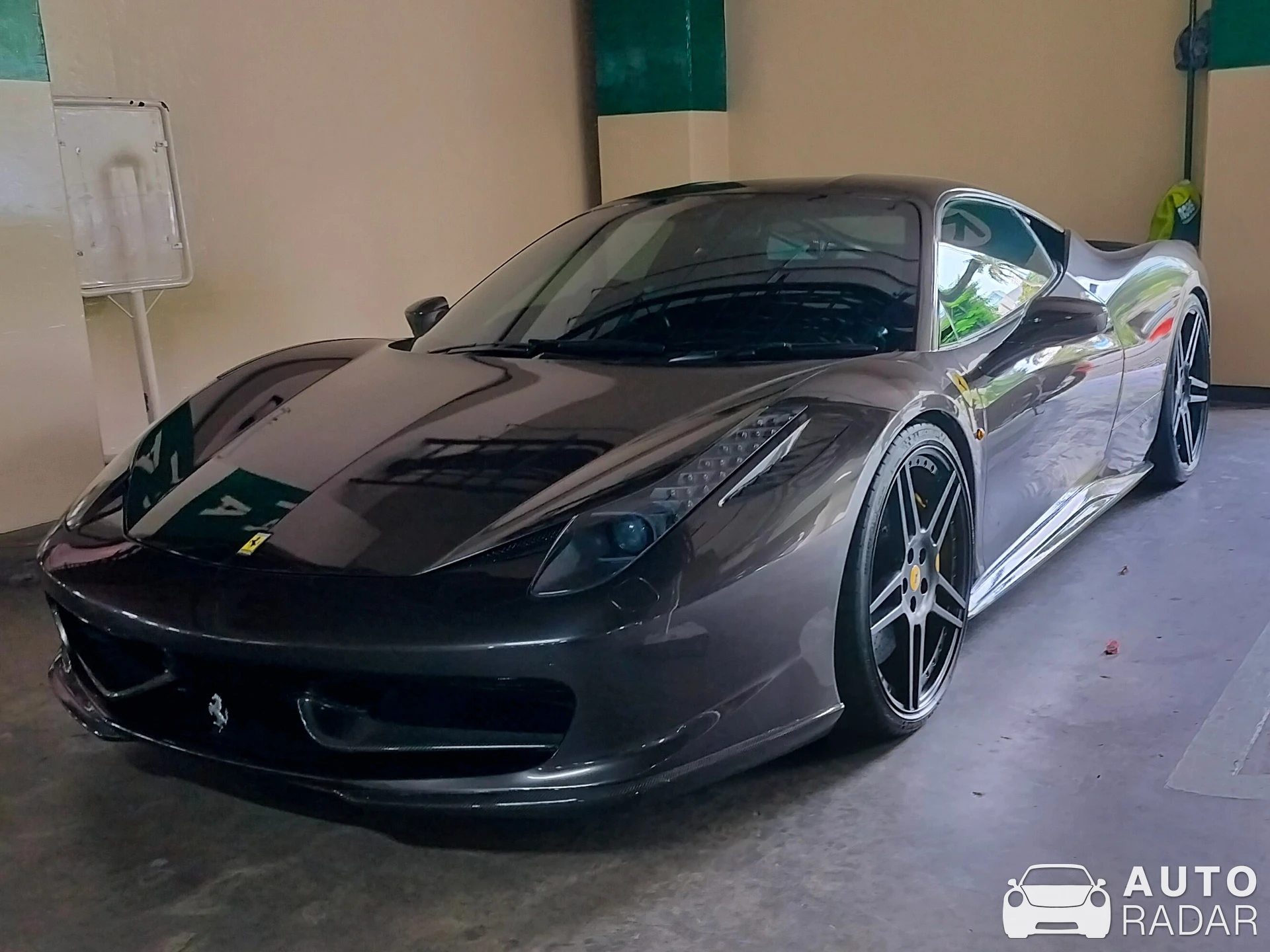 Ferrari 458 Italia spotted in Kota Jakarta Pusat, Indonesia